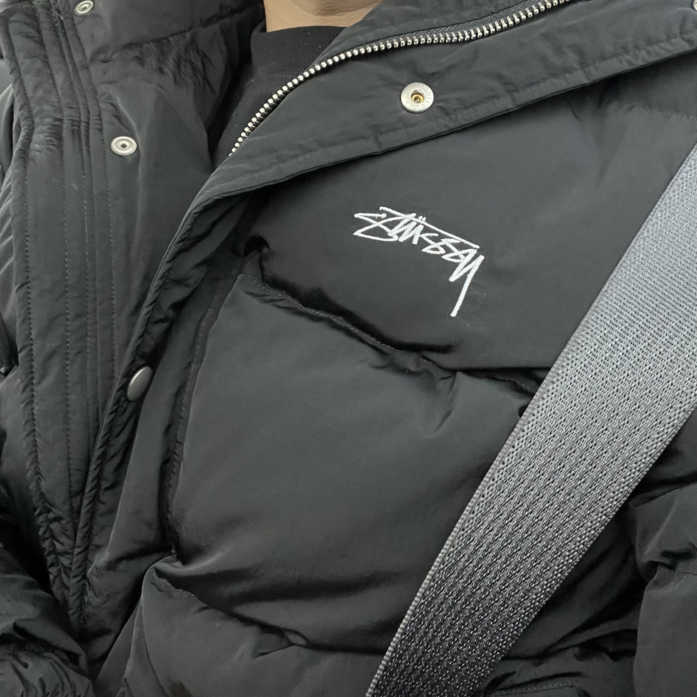 Stussy Solid Puffer Jacket Black 착용 스타일