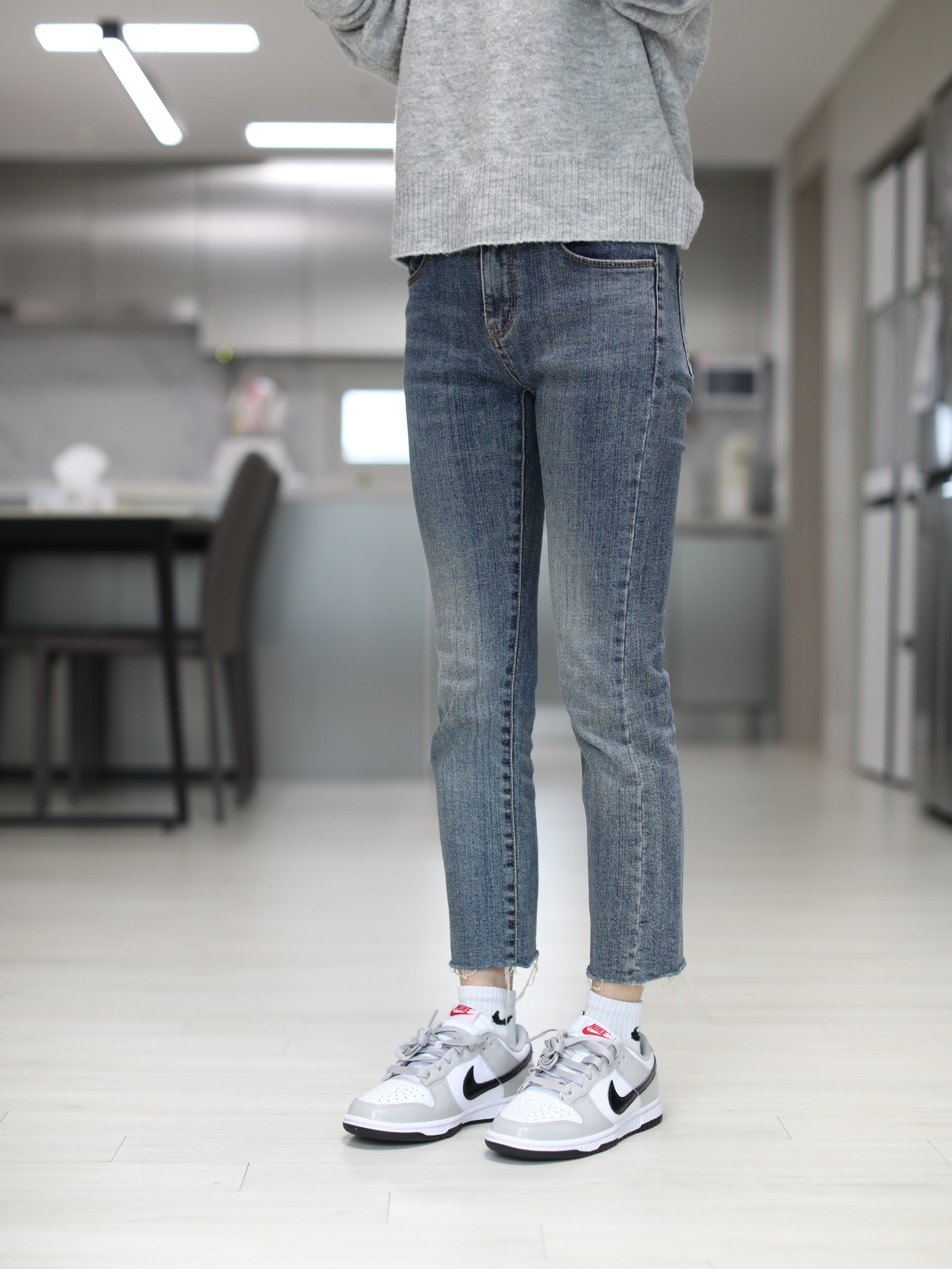 (W) Nike Dunk Low Essential Light Iron Ore Black 착용 스타일