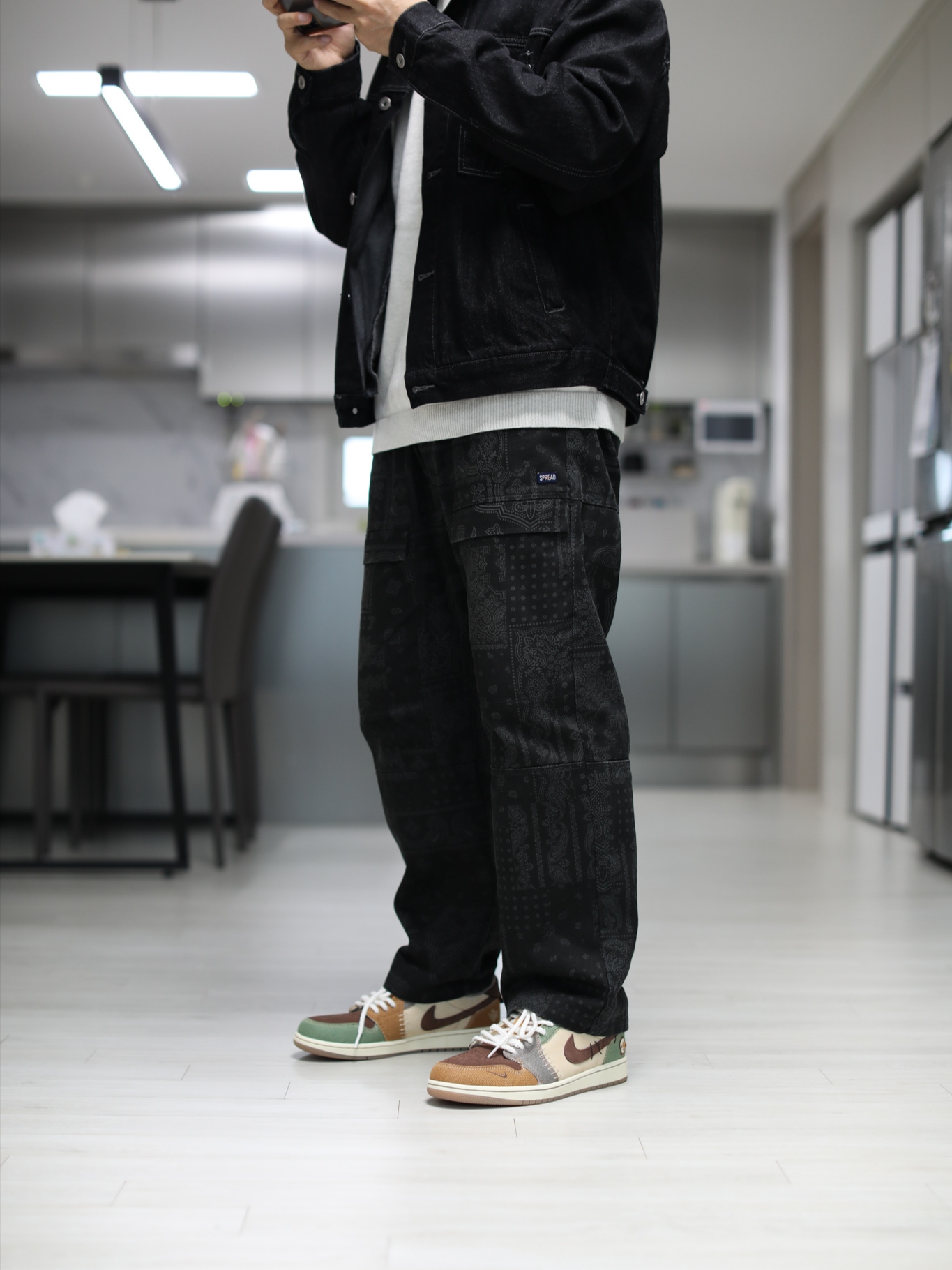 Jordan 1 x Zion Williamson Retro Low OG Flax and Oil Green 착용 스타일