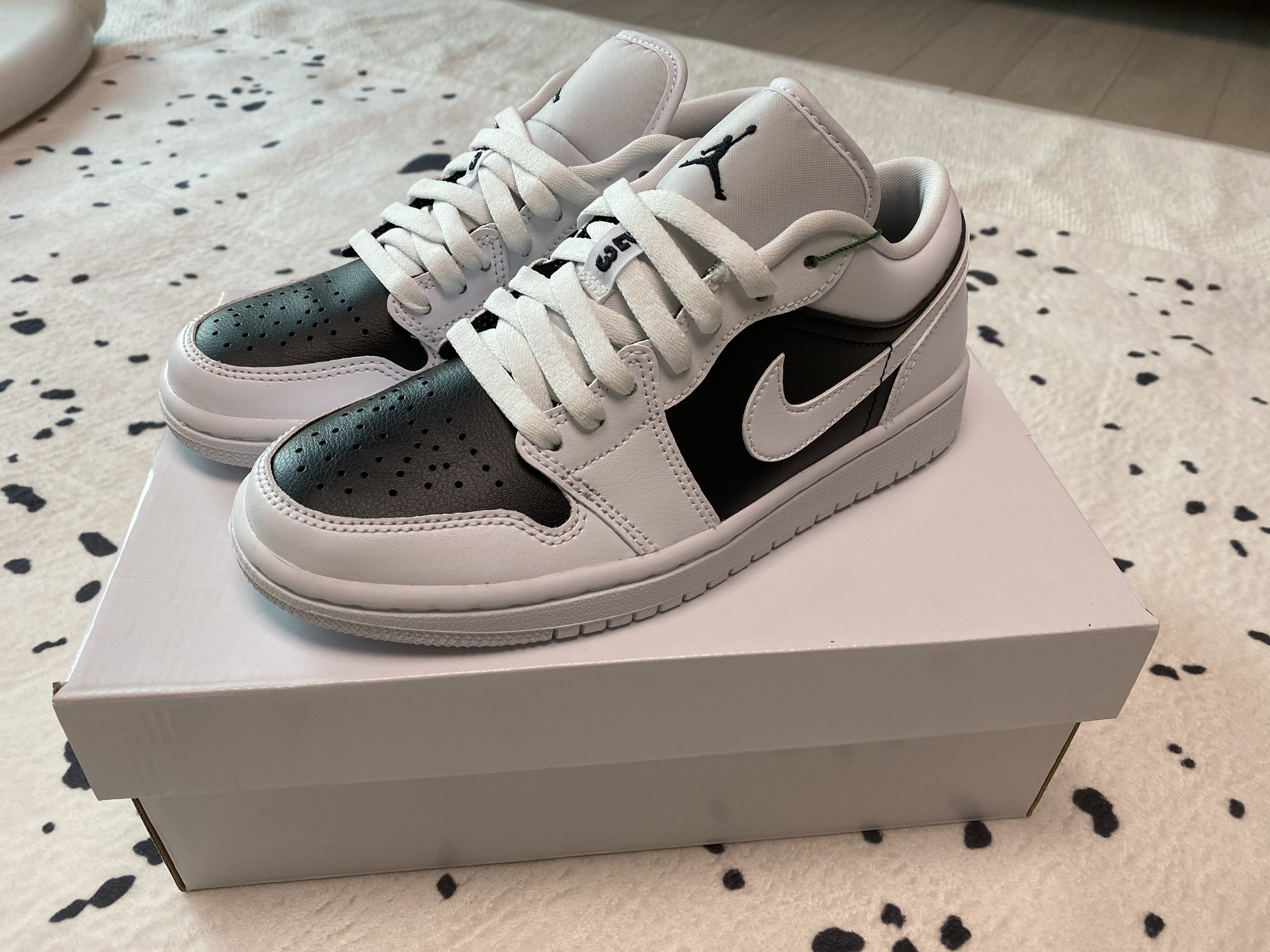 (W) Jordan 1 Low Panda 착용 스타일