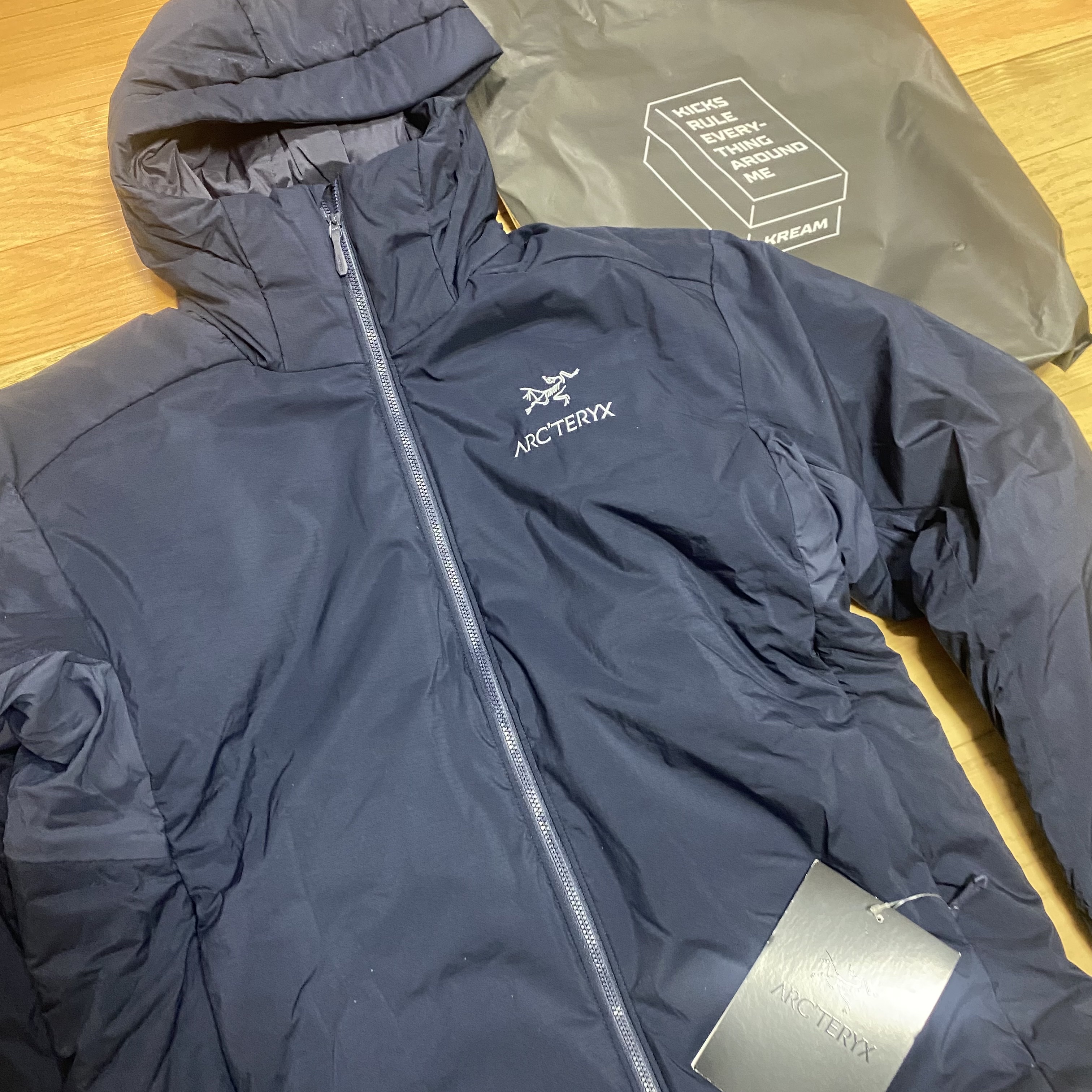 Arc'teryx Atom AR Hoody Kingfisher 착용 스타일