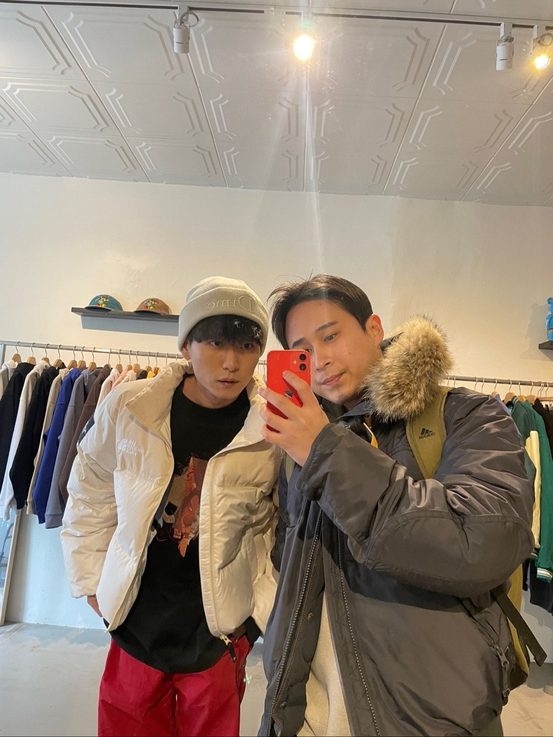 (W) The North Face White Label Novelty Nuptse Down Jacket Cream 착용 스타일 - 1