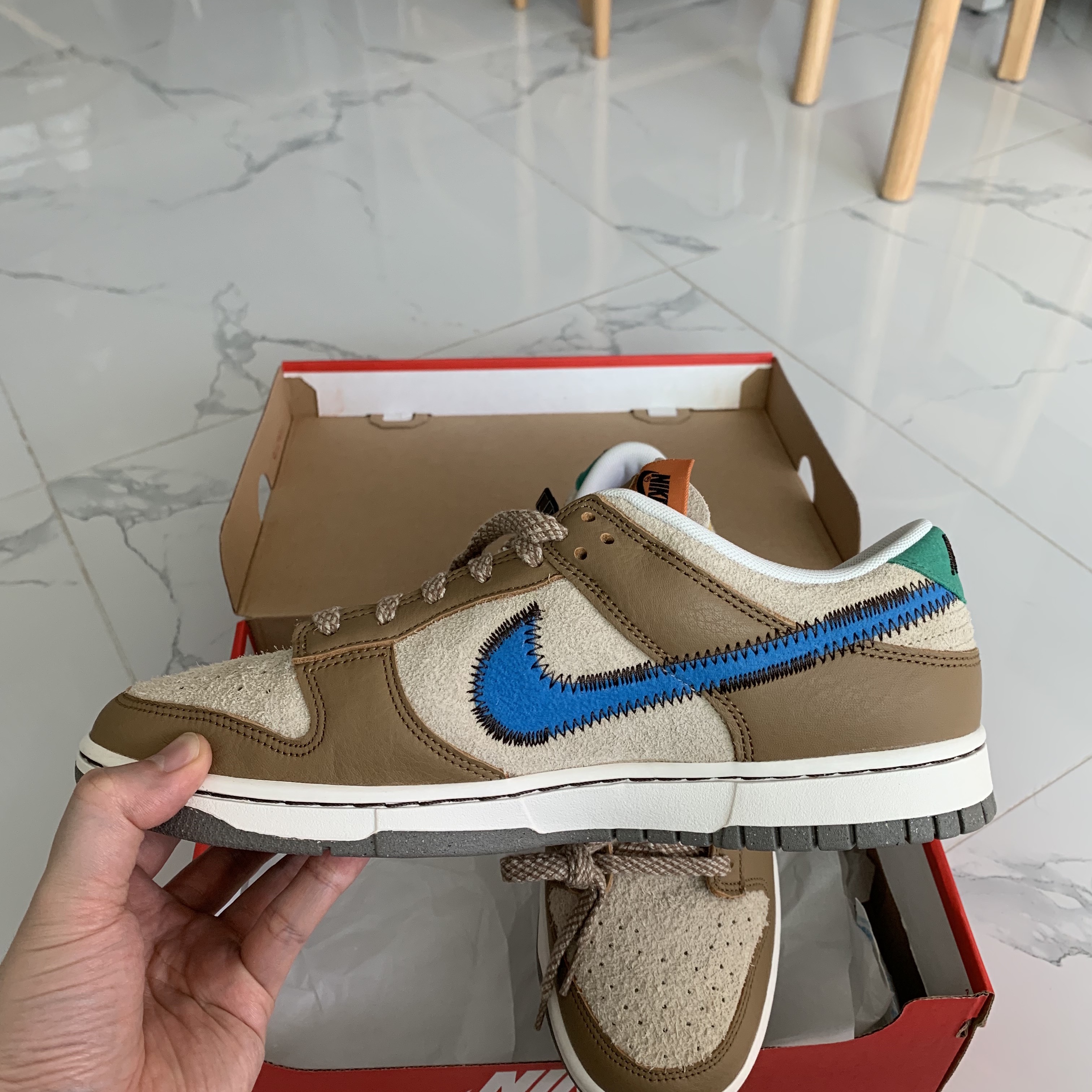 Nike x Size? Dunk Low Dark Driftwood Photo Blue 착용 스타일 - 2