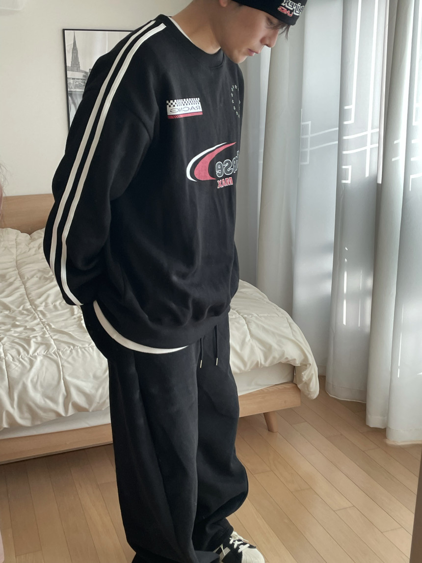 Adidas Superstar 82 Black White 착용 스타일 - 2