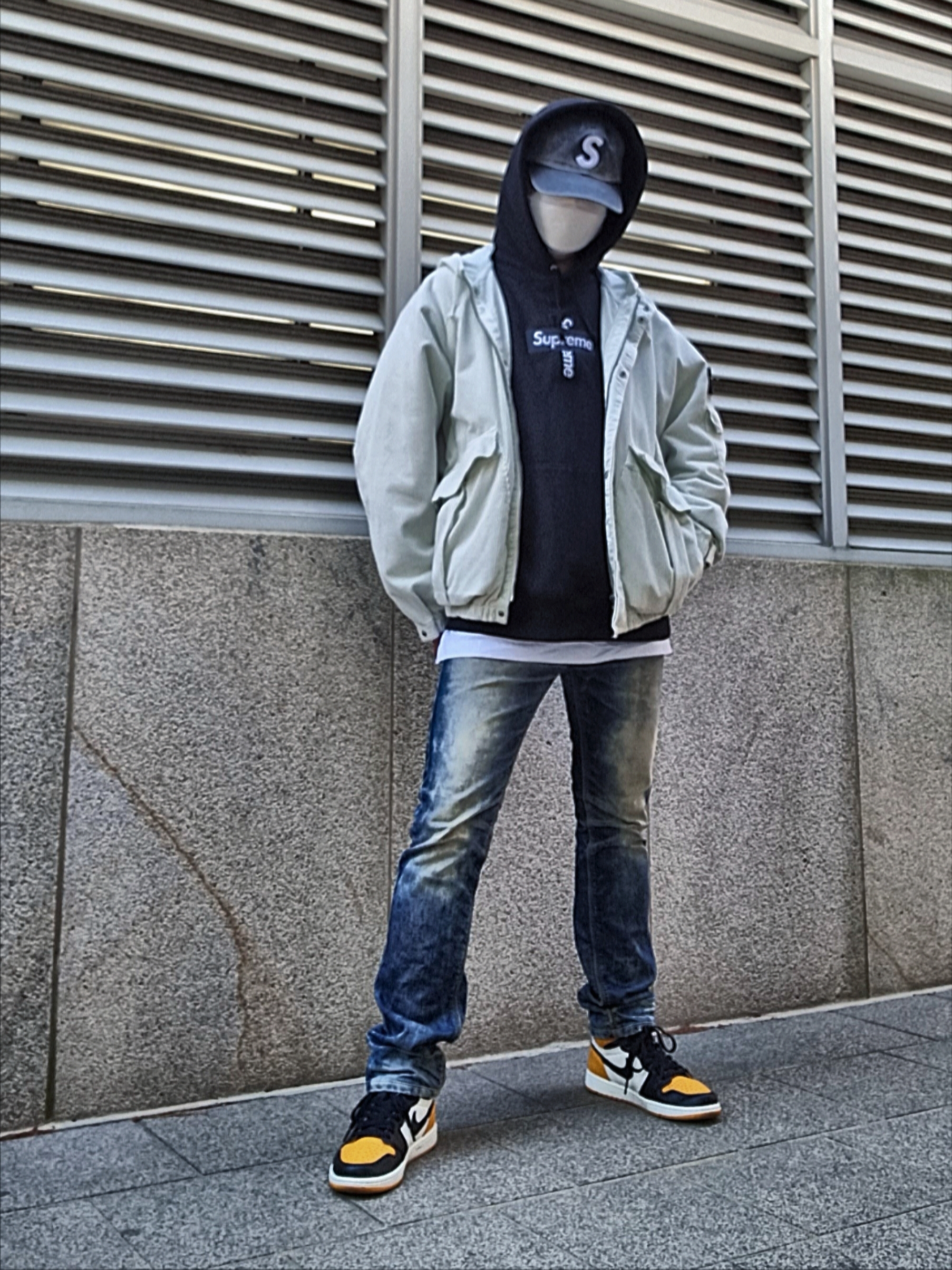Supreme x Stone Island Corduroy Jacket Stone - 20FW, Supreme Cross Box Logo Hooded Sweatshirt Black - 20FW 착용 스타일 - 2