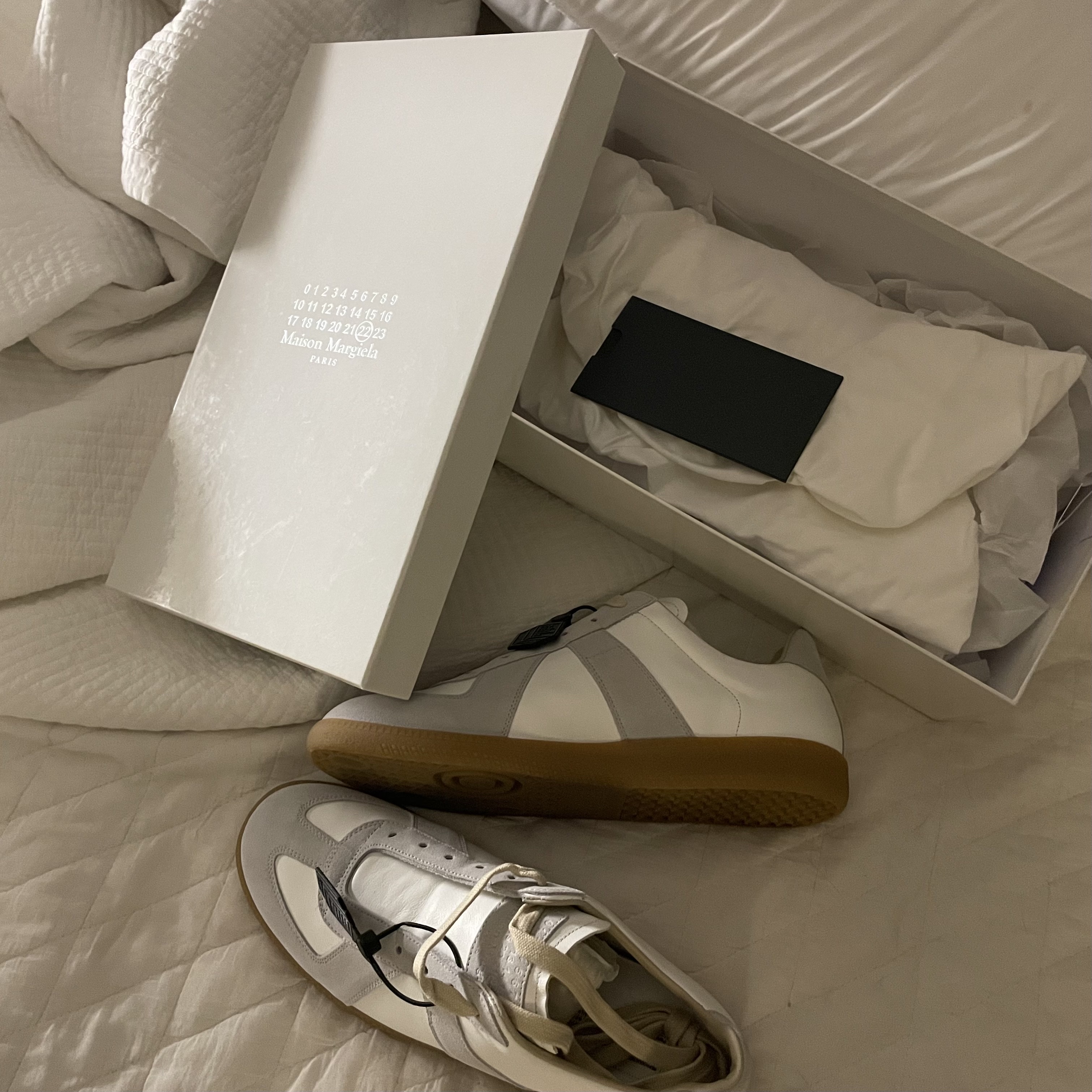 Maison Margiela Calfskin Replica Sneakers 착용 스타일 - 2