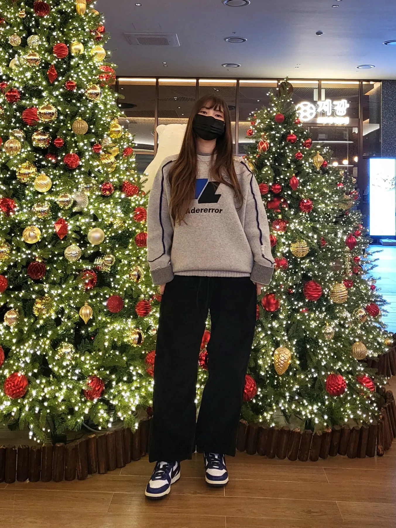 Zara x Ader Error Oversize Sweater Grey, Nike x Ambush Dunk High Deep Royal Blue 착용 스타일 - 2
