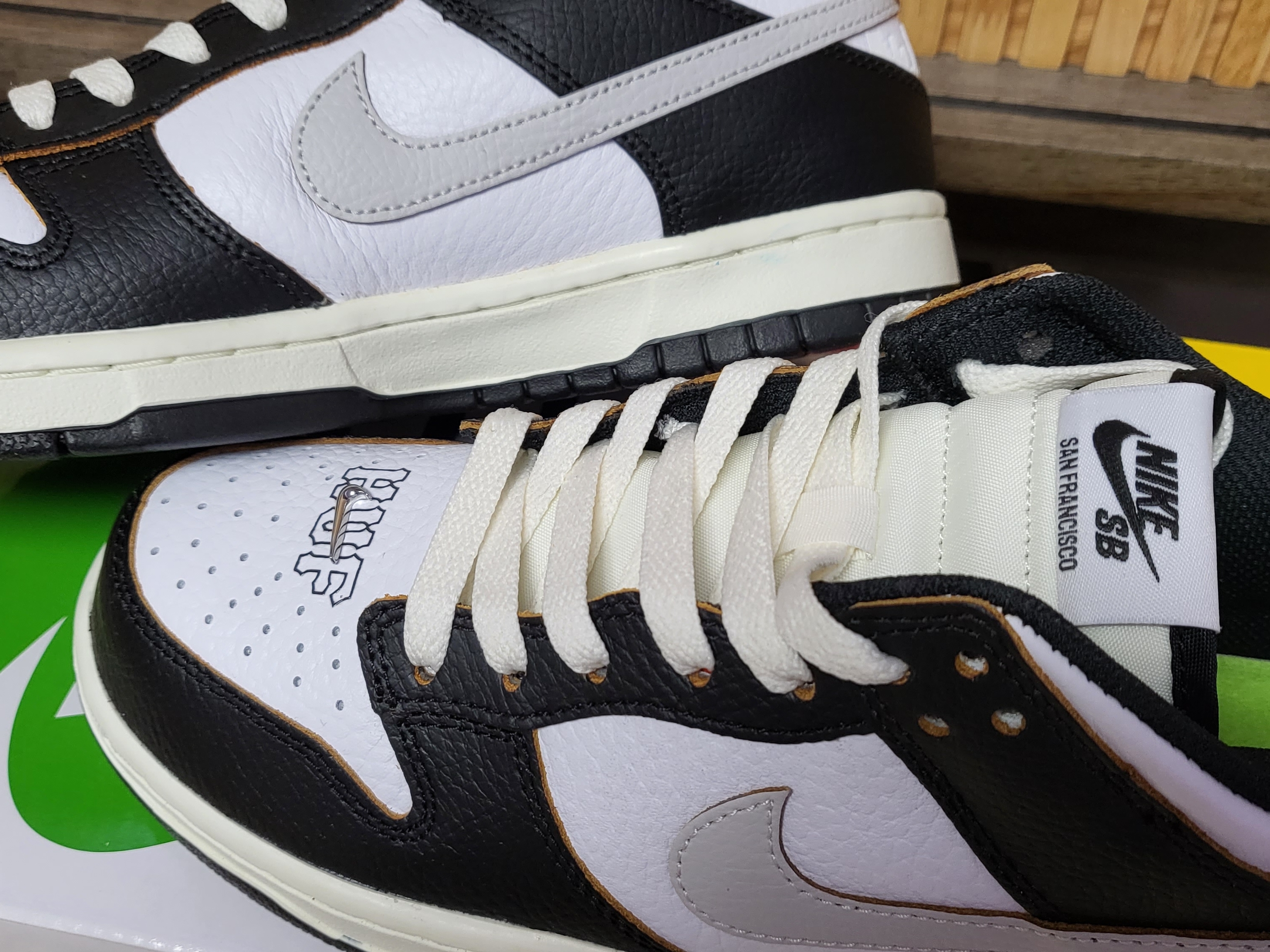 Nike x HUF SB Dunk Low San Francisco 착용 스타일 - 4