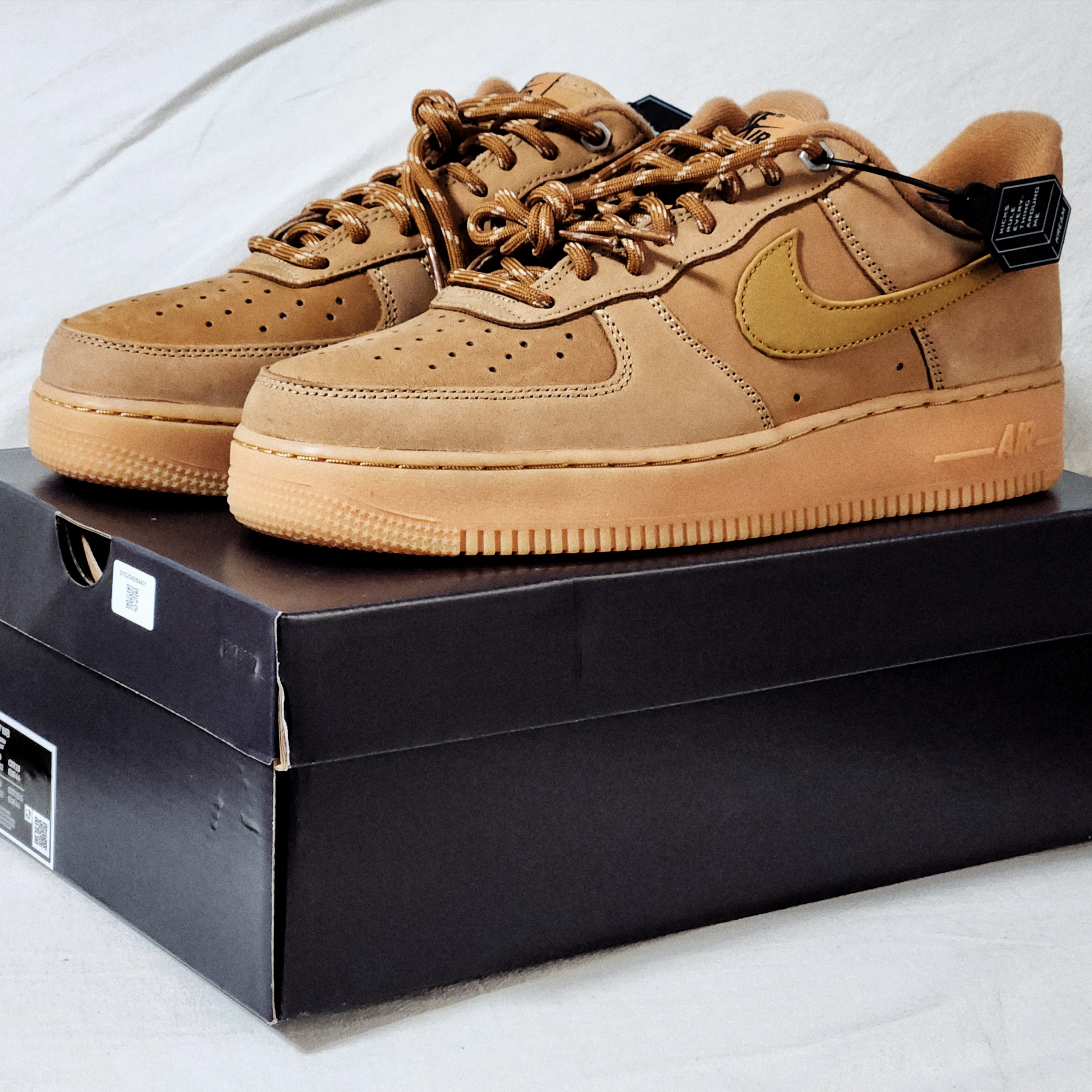 Nike Air Force 1 '07 WB Flax 착용 스타일 - 2