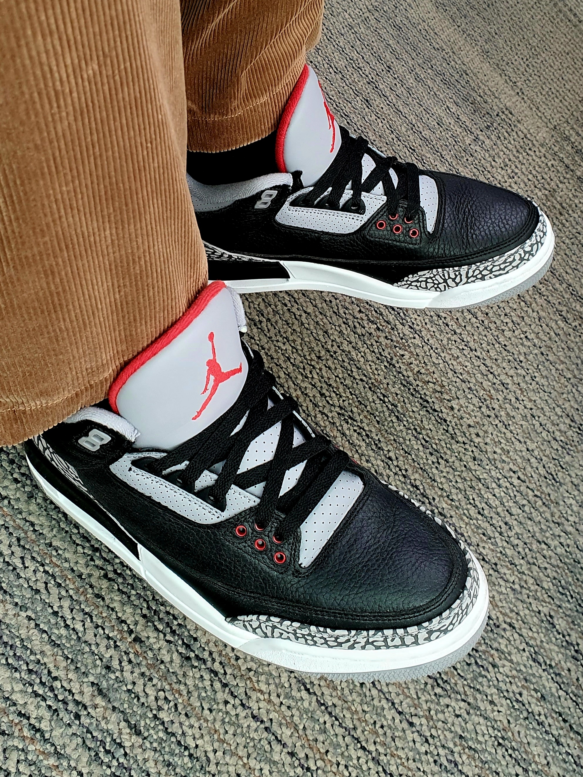 Jordan 3 Retro OG Black Cement 2018 착용 스타일 - 2