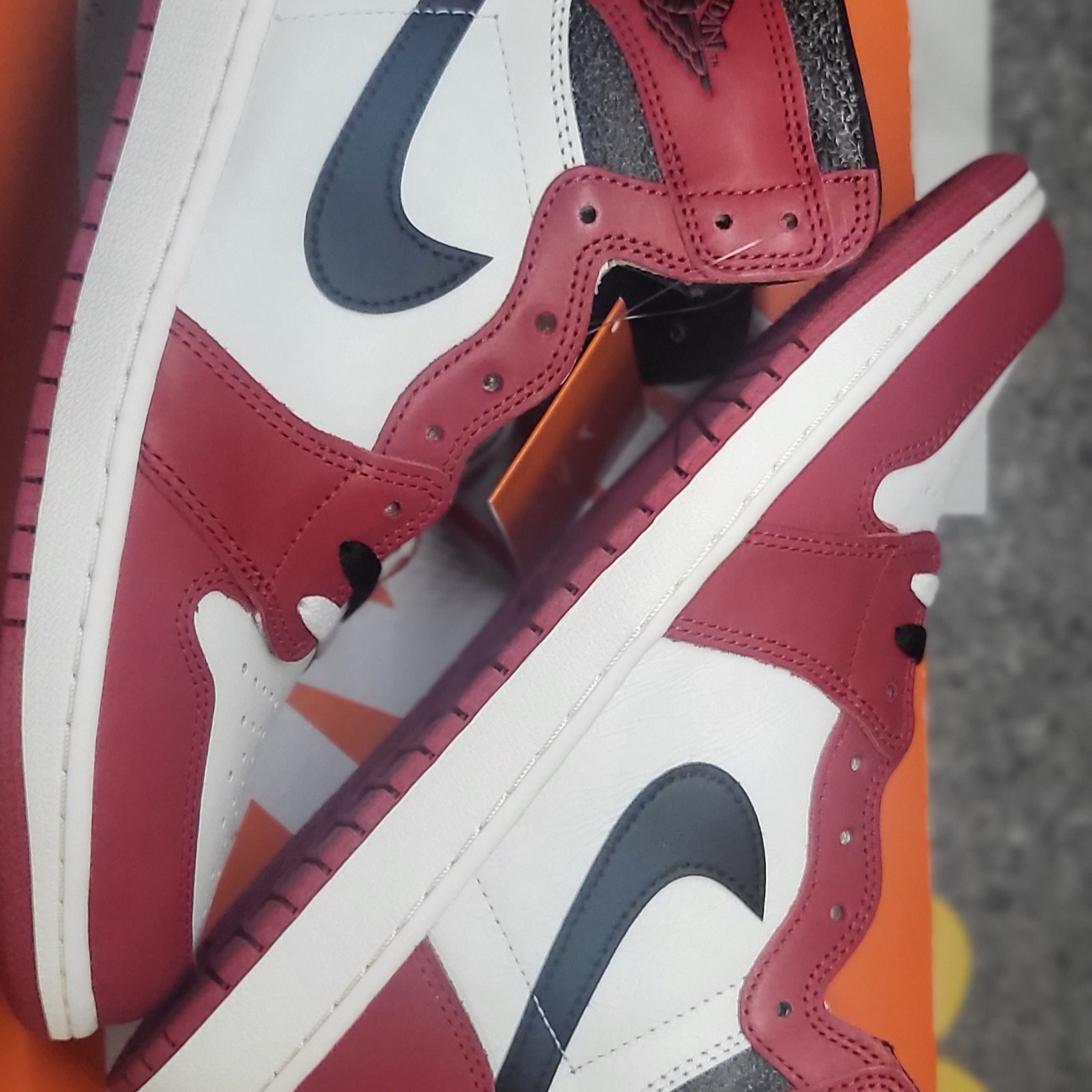 Jordan 1 Retro High OG Chicago 2022 착용 스타일 - 5