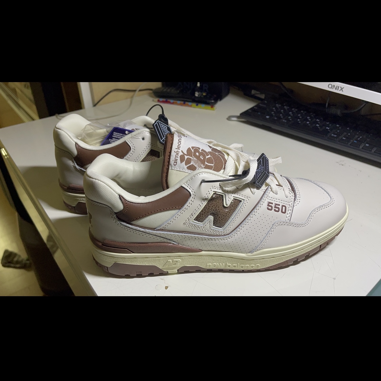 New Balance x Aime Leon Dore 550 Brown 착용 스타일