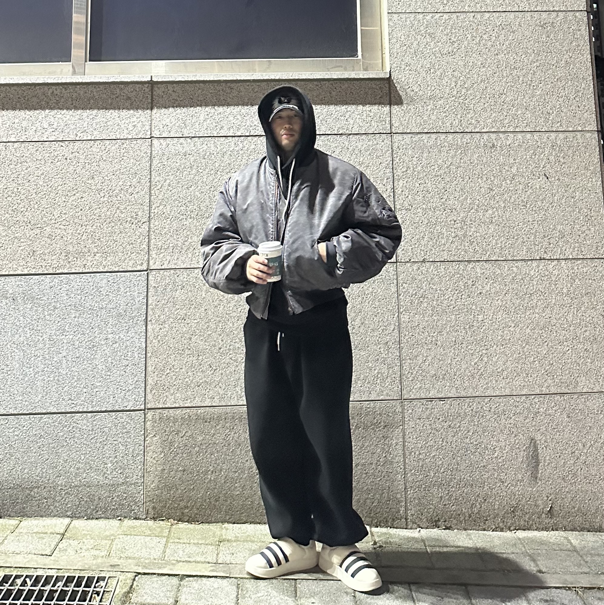 Adidas Puffylette Off White 착용 스타일 - 3