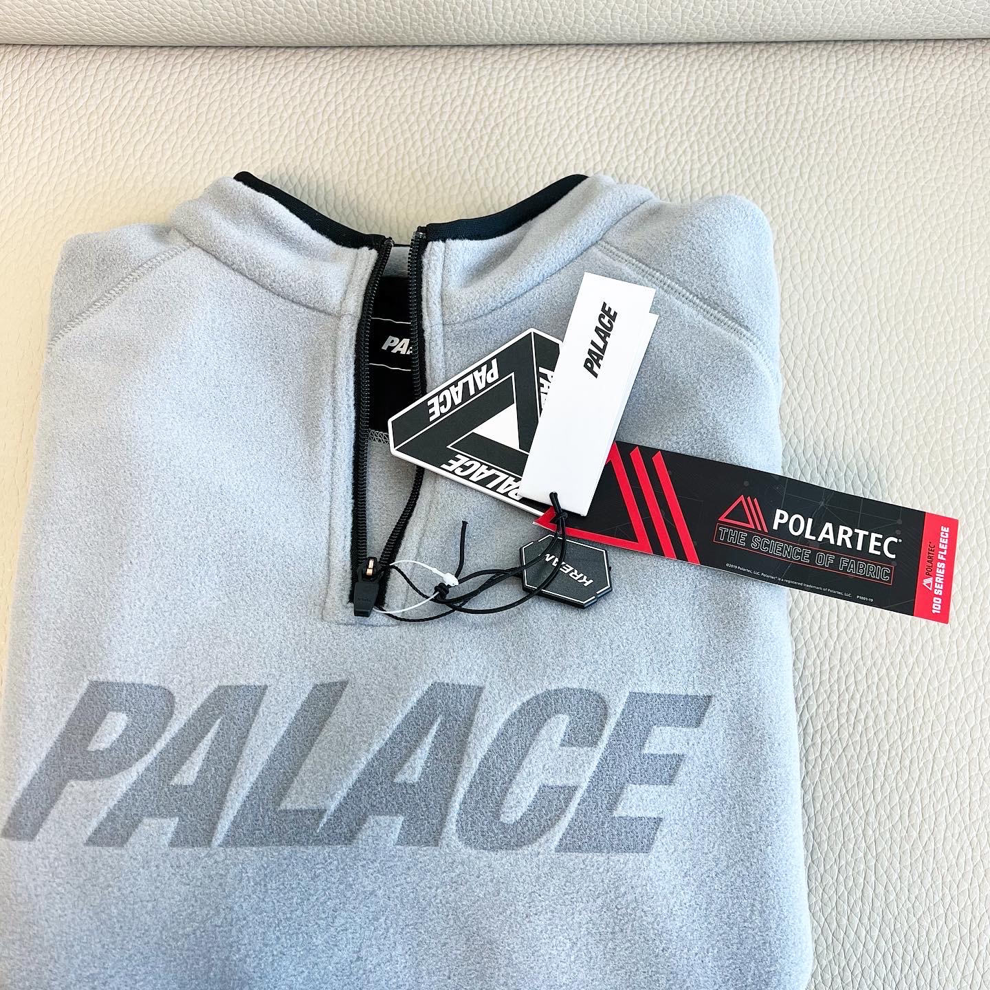 Palace Polartec 1/4 Zip Grey - 21SS 착용 스타일 - 3