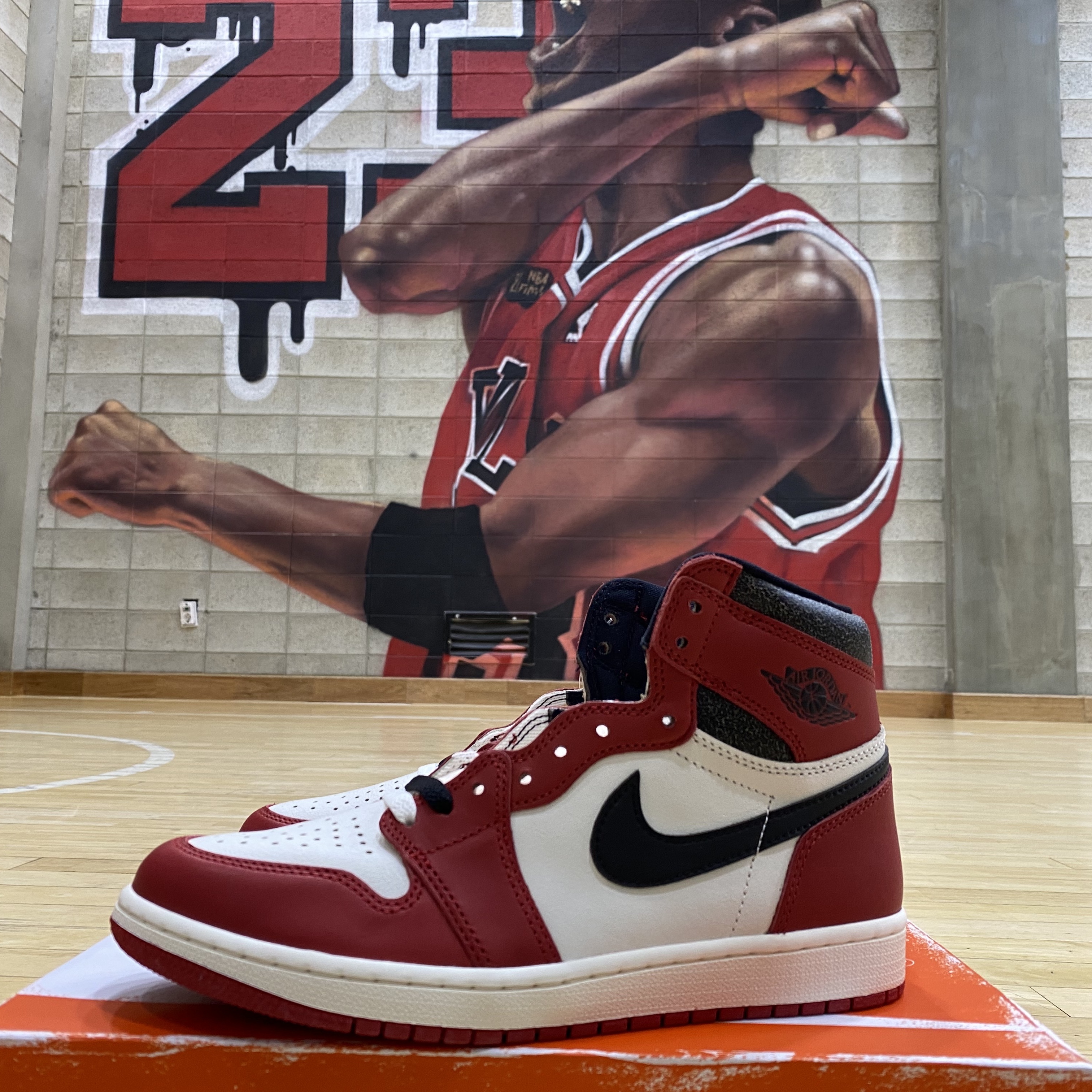Jordan 1 Retro High OG Chicago 2022, Jordan 1 Low Golf Chicago 착용 스타일 - 1