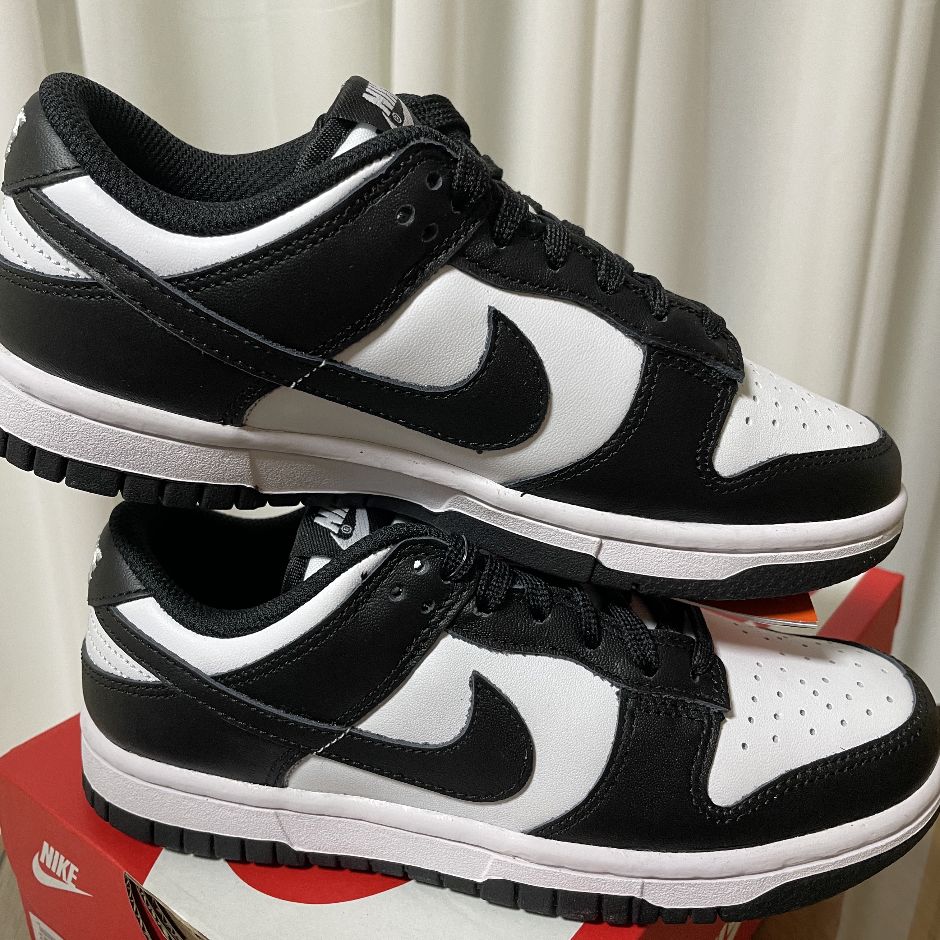 (W) Nike Dunk Low Black 착용 스타일