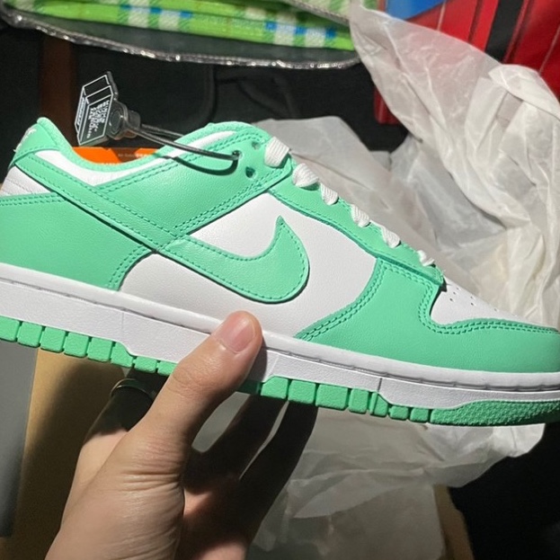 (W) Nike Dunk Low Green Glow 착용 스타일