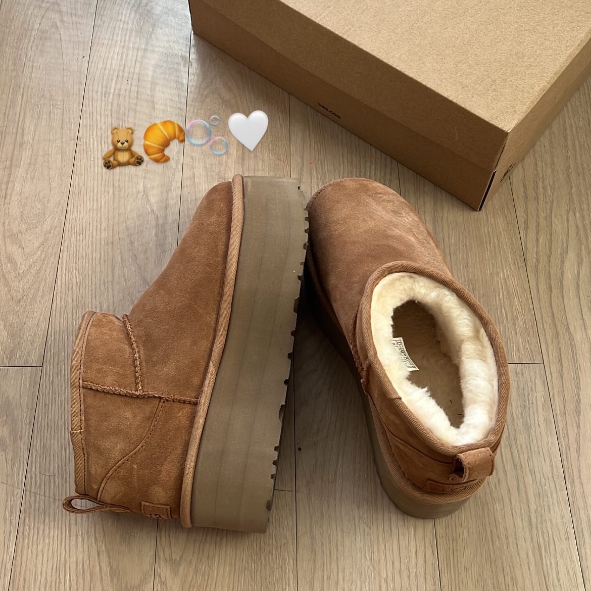 (W) UGG Classic Ultra Mini Platform Boots Chestnut 착용 스타일 - 2