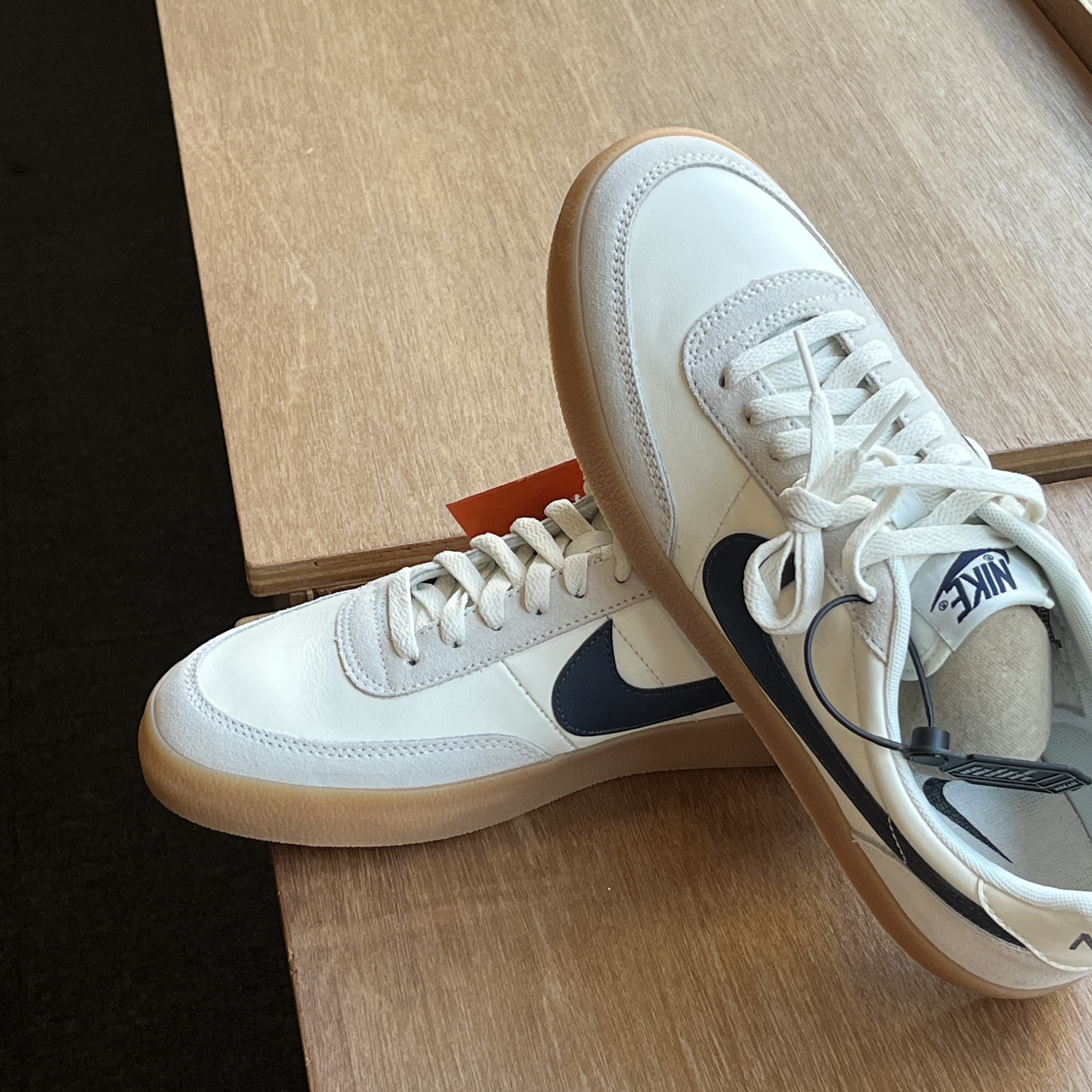 Nike x J.Crew Killshot 2 Sail Midnight Navy 착용 스타일