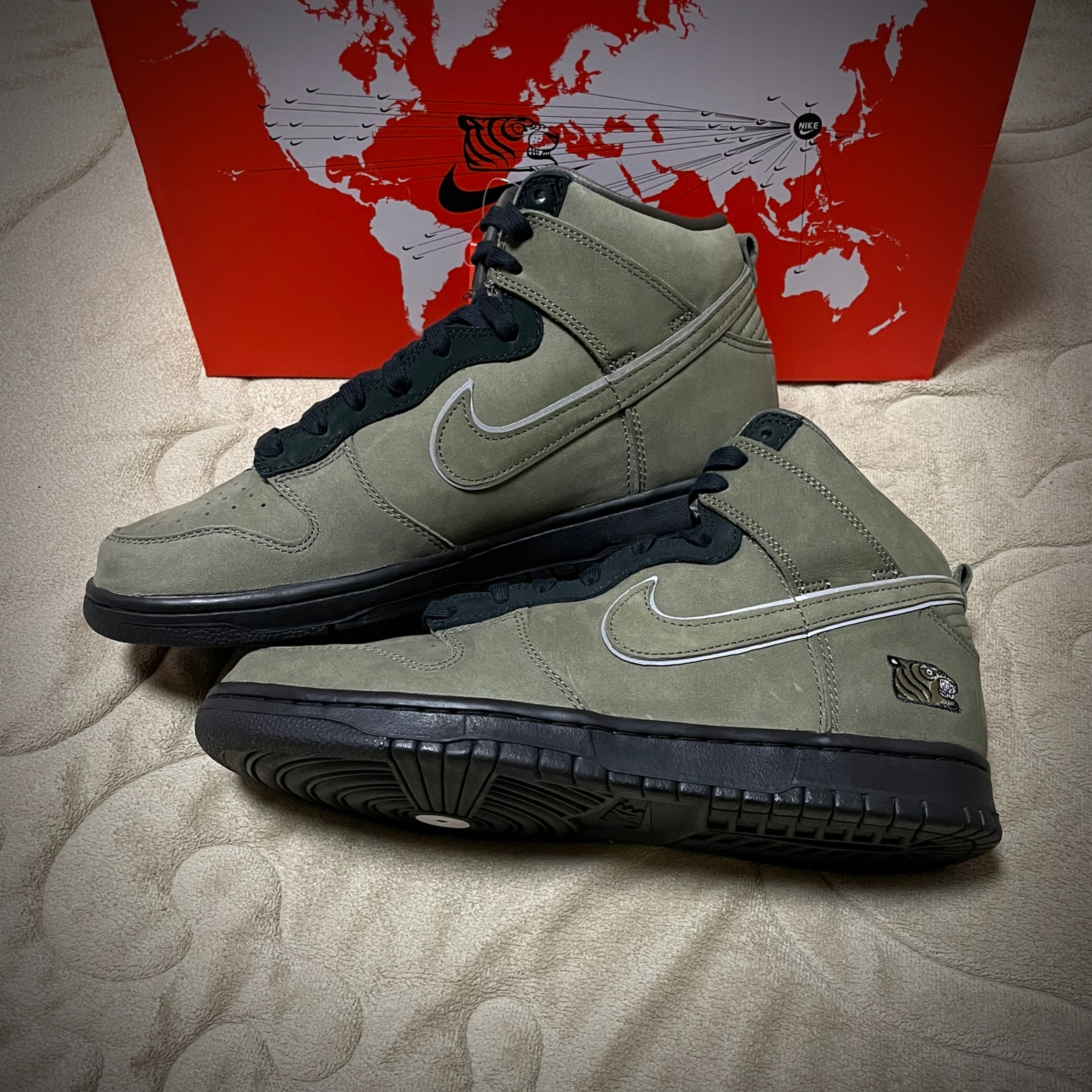 Nike x Soulgoods SB Dunk High '90s Medium Olive 착용 스타일 - 2