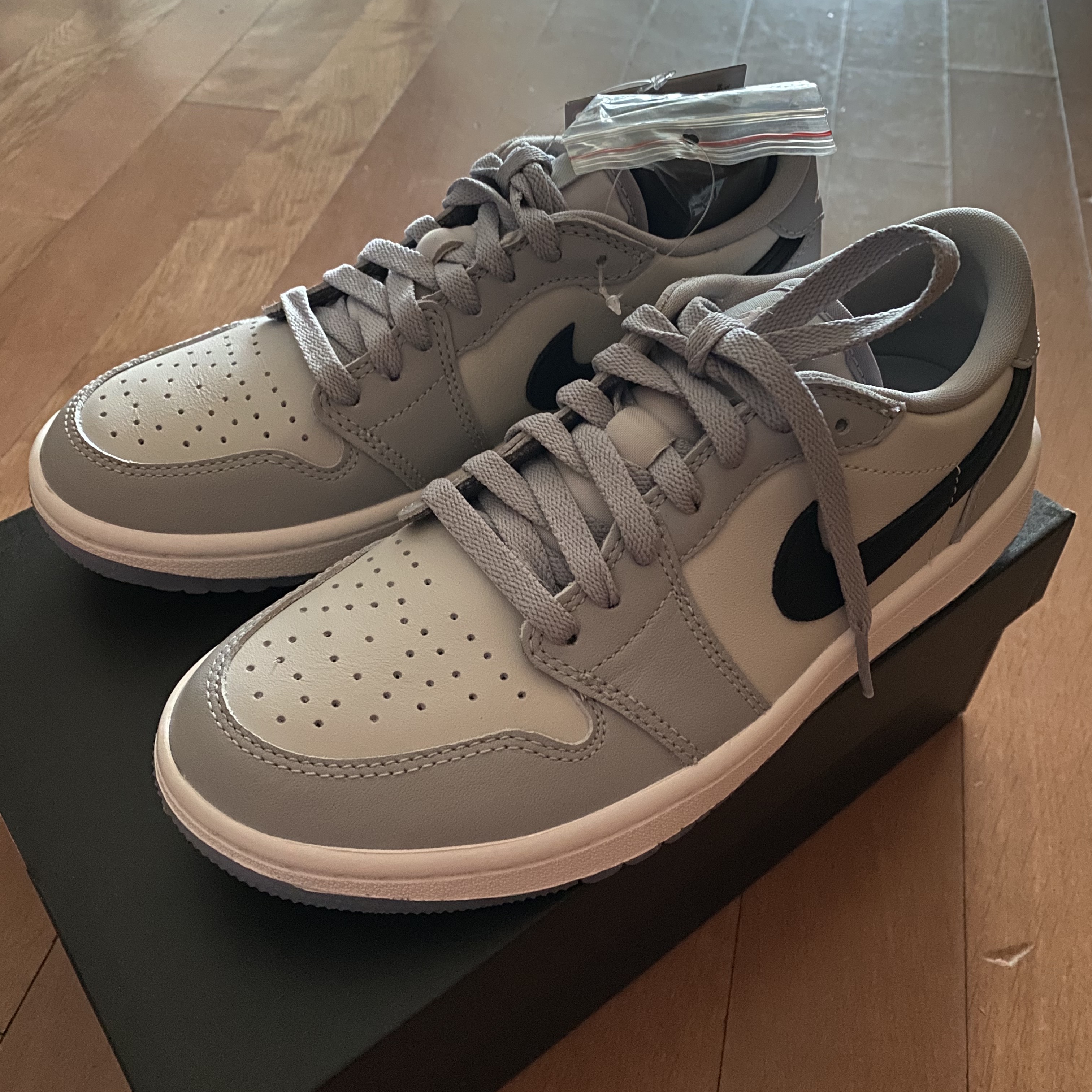 Jordan 1 Low Golf Wolf Grey 착용 스타일
