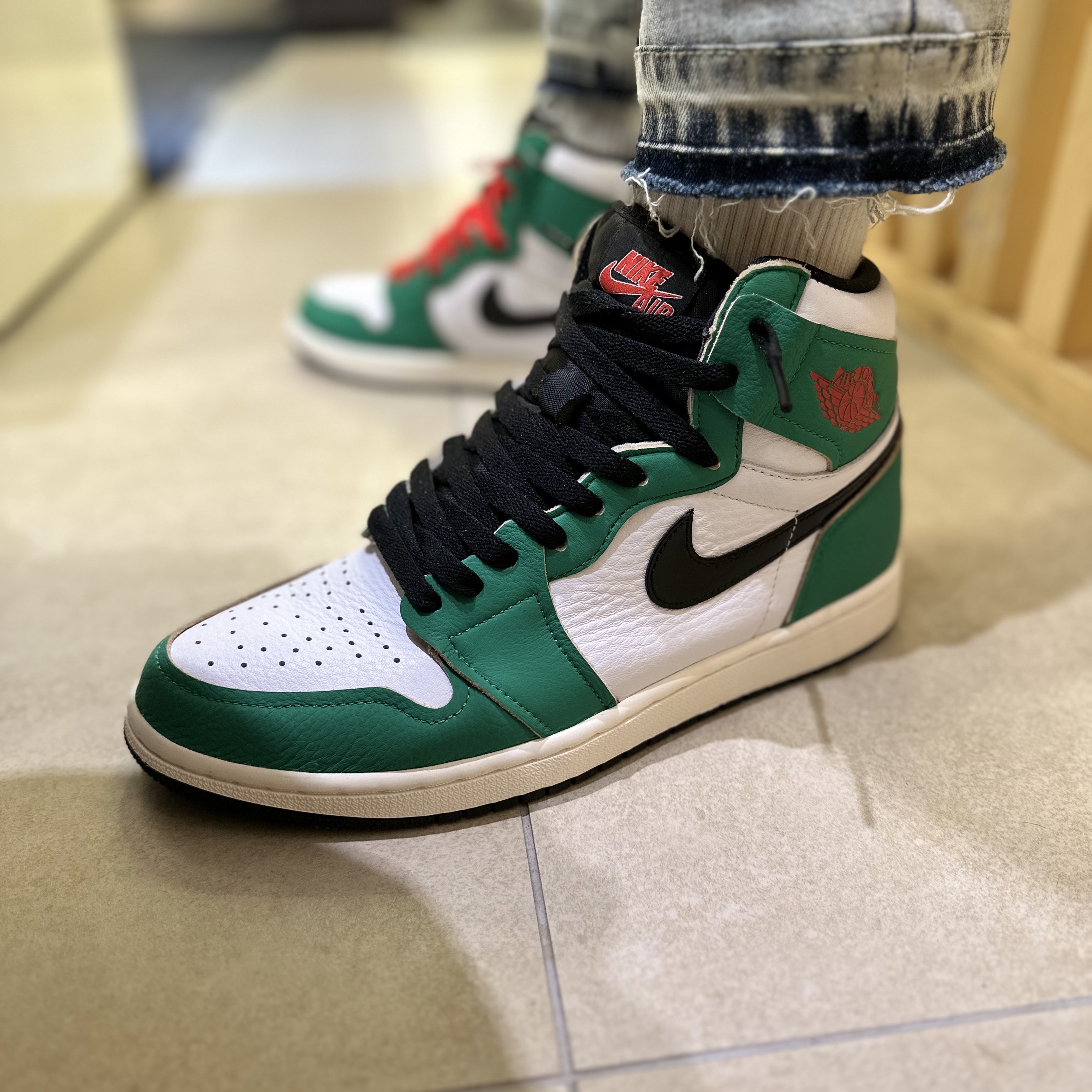 (W) Jordan 1 Retro High OG Lucky Green 착용 스타일 - 1