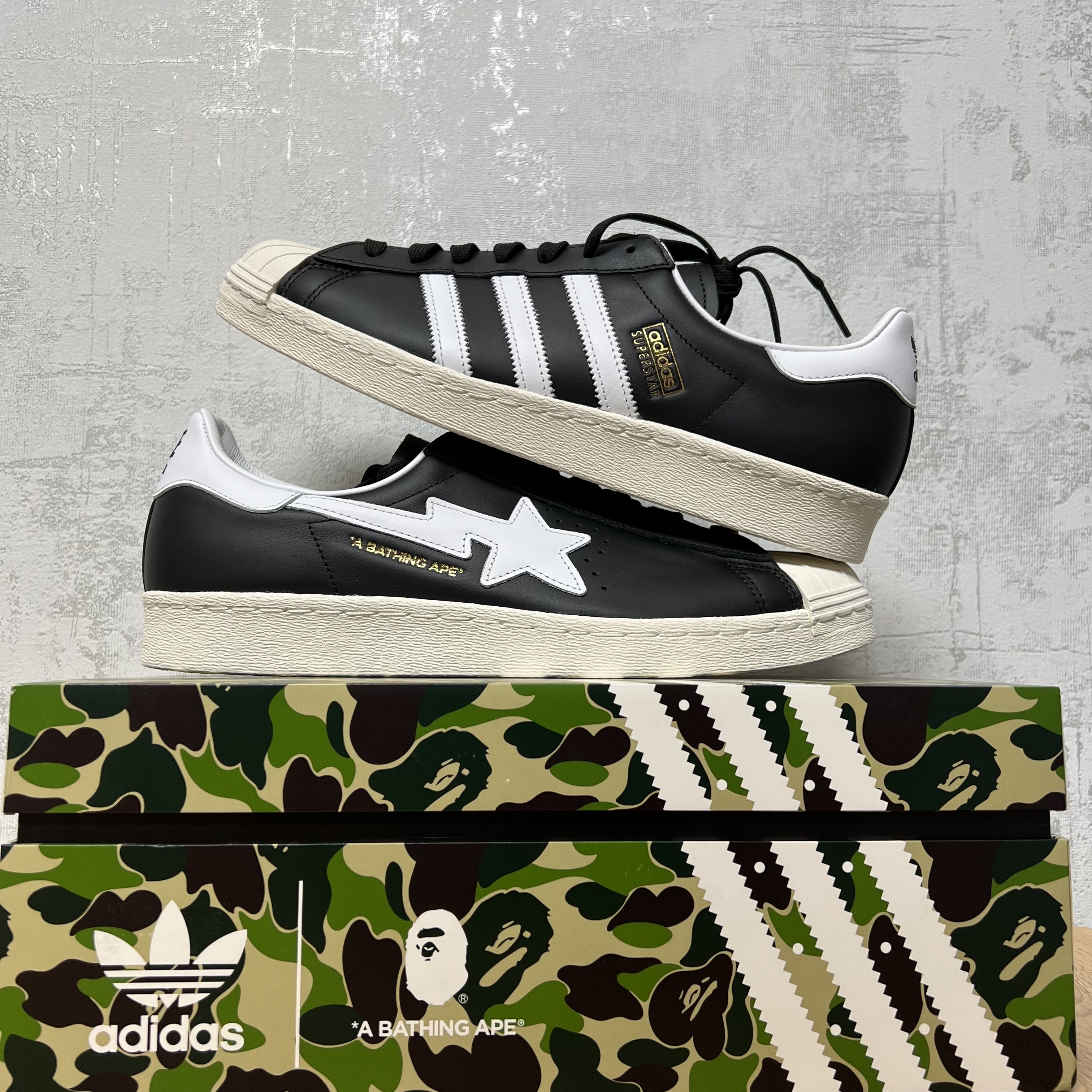 Adidas x BAPE Superstar 80s Core Black Off White 착용 스타일
