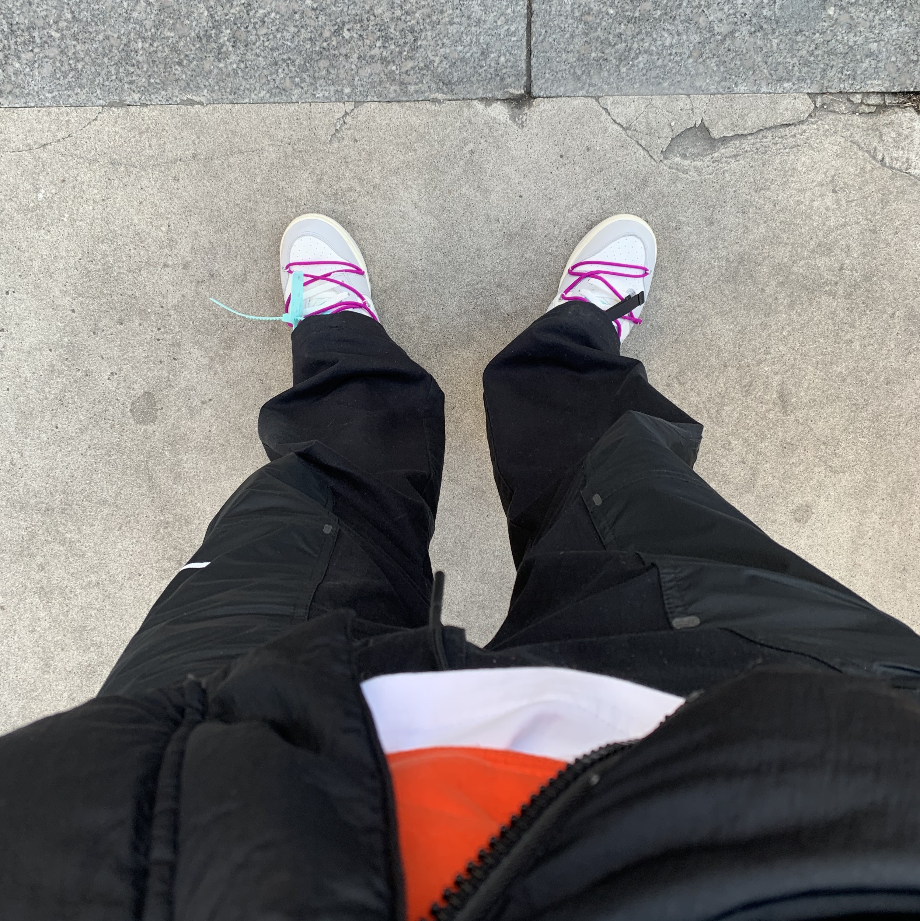 Nike x Off-White Dunk Low The 50 - Lot 21, Nike x Off-White NRG Pants Black 착용 스타일