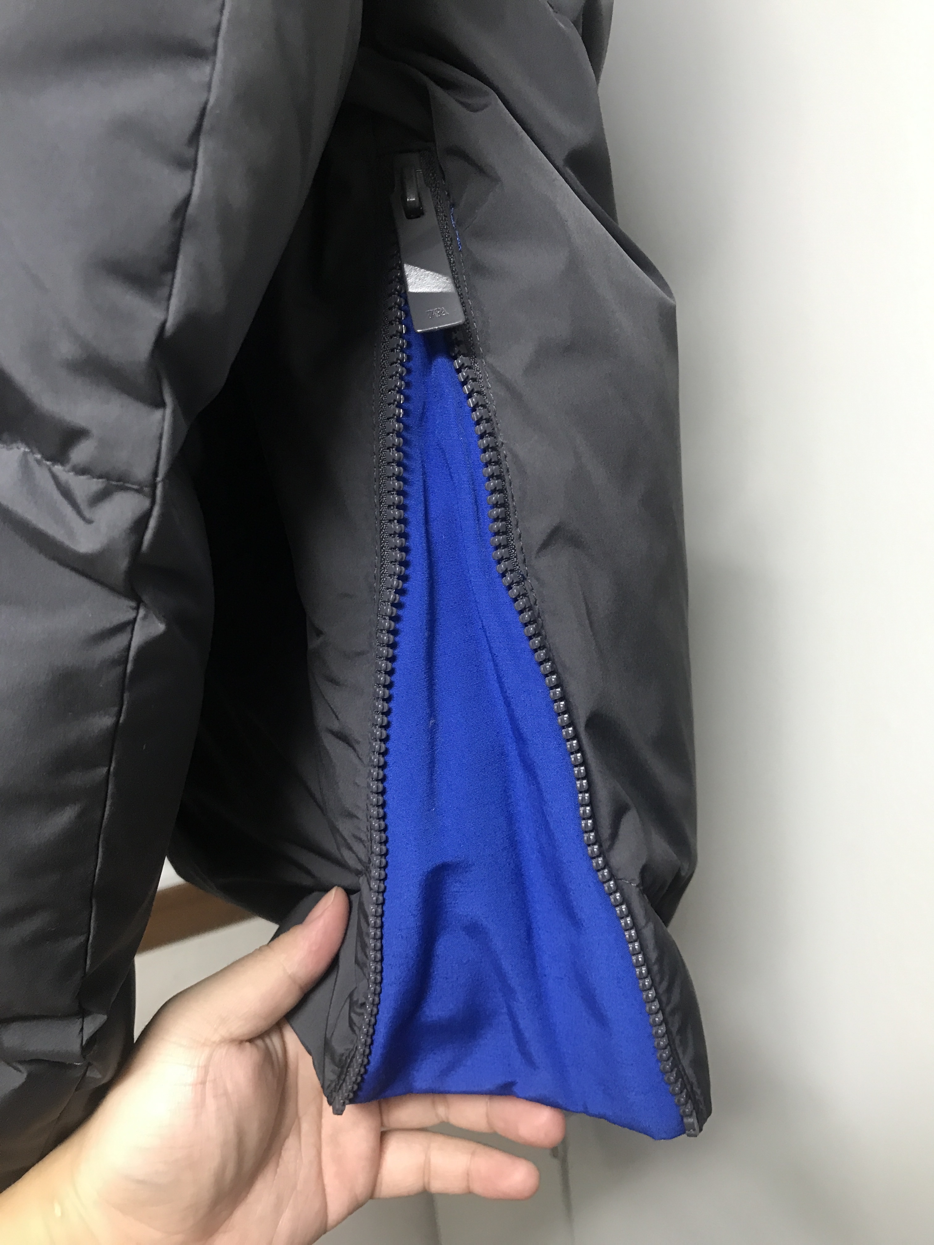 Zara x Ader Error Oversize Puffer Jacket Grey 착용 스타일 - 5