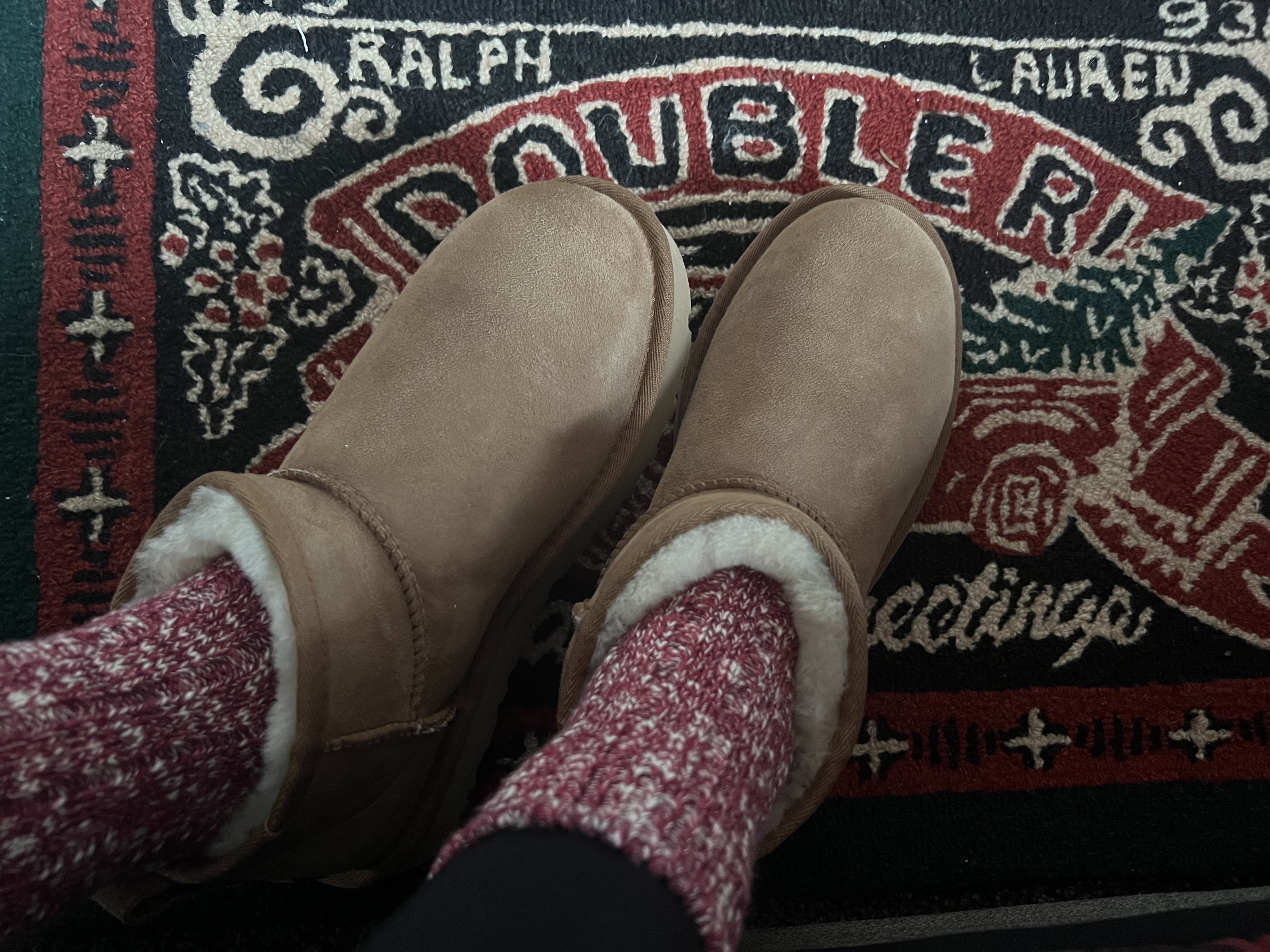 (W) UGG Classic Ultra Mini Boots Chestnut 착용 스타일