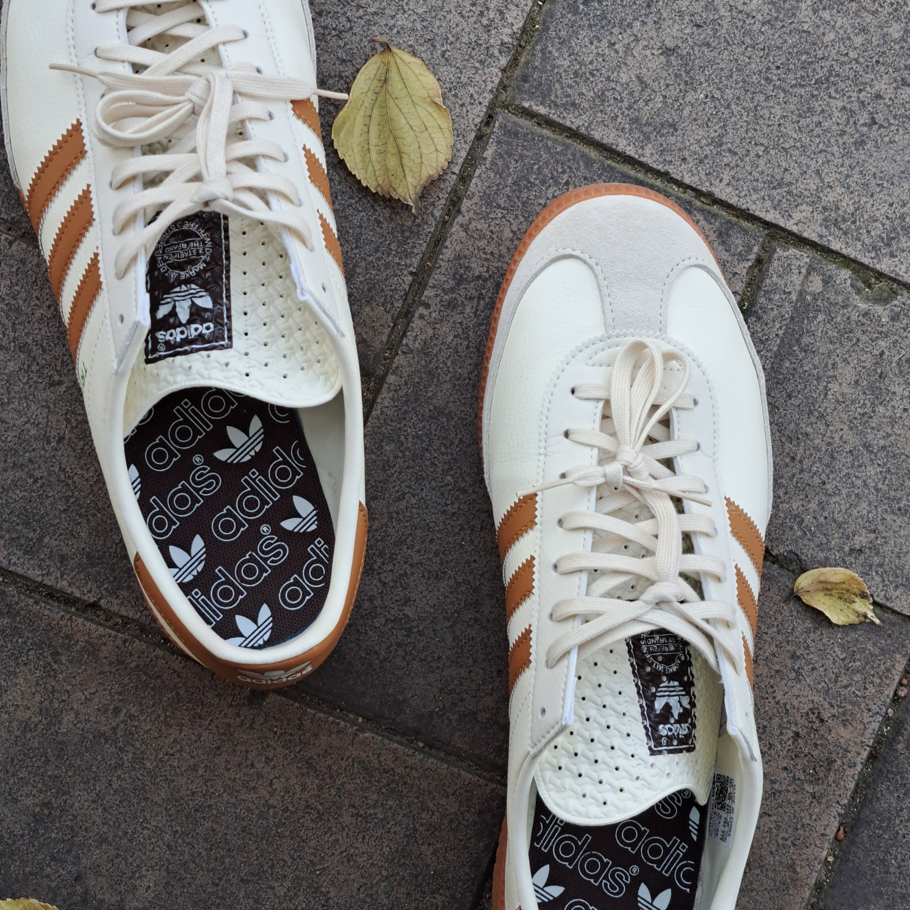 Adidas City Series Triest Cream White 착용 스타일 - 1