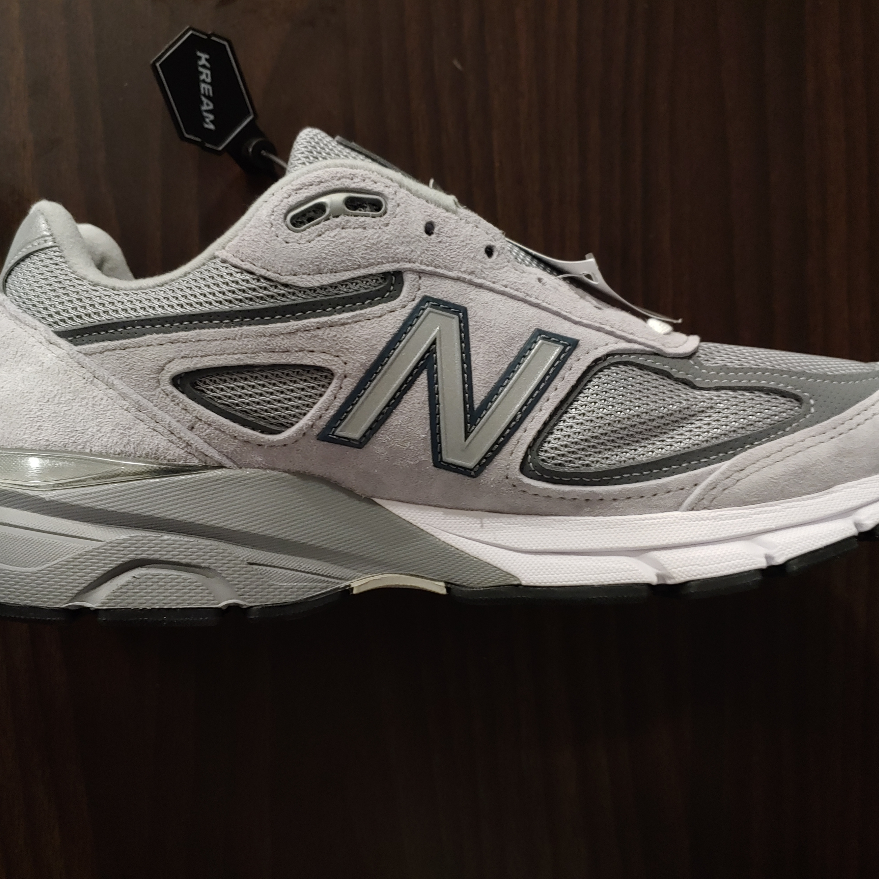 New Balance 990vs4 Made in USA Grey 착용 스타일 - 3