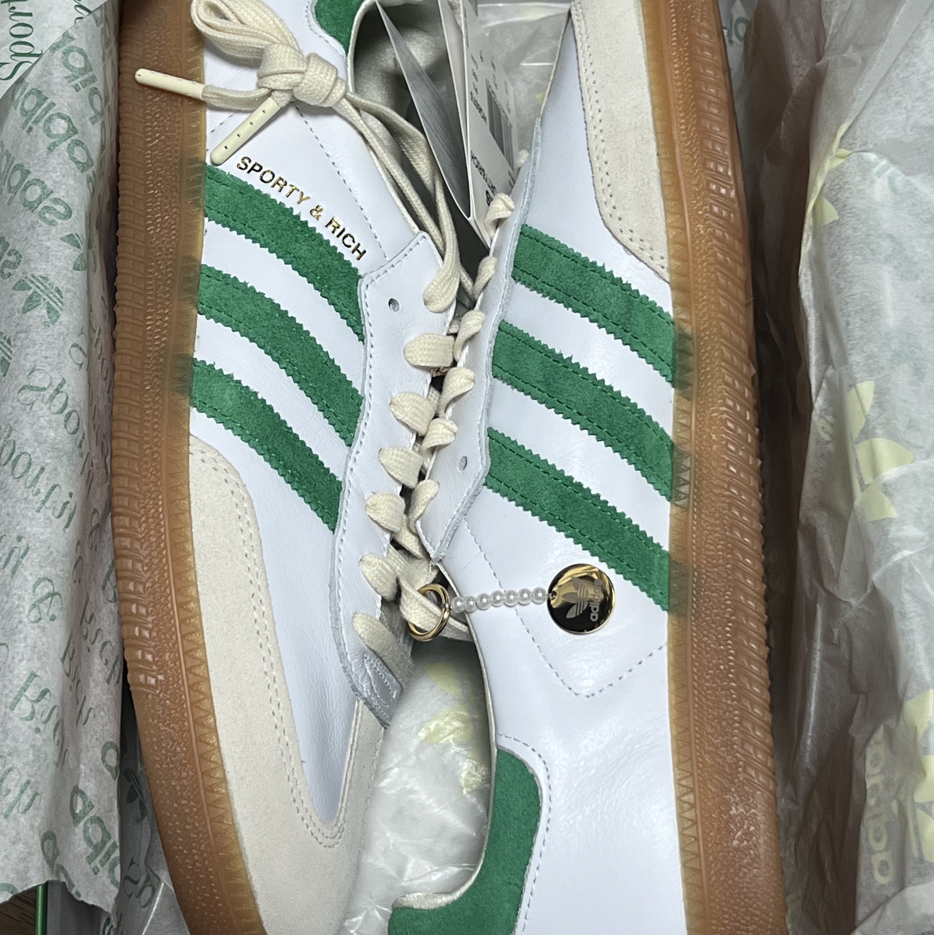Adidas x Sporty & Rich Samba OG Cloud White Green 착용 스타일 - 1