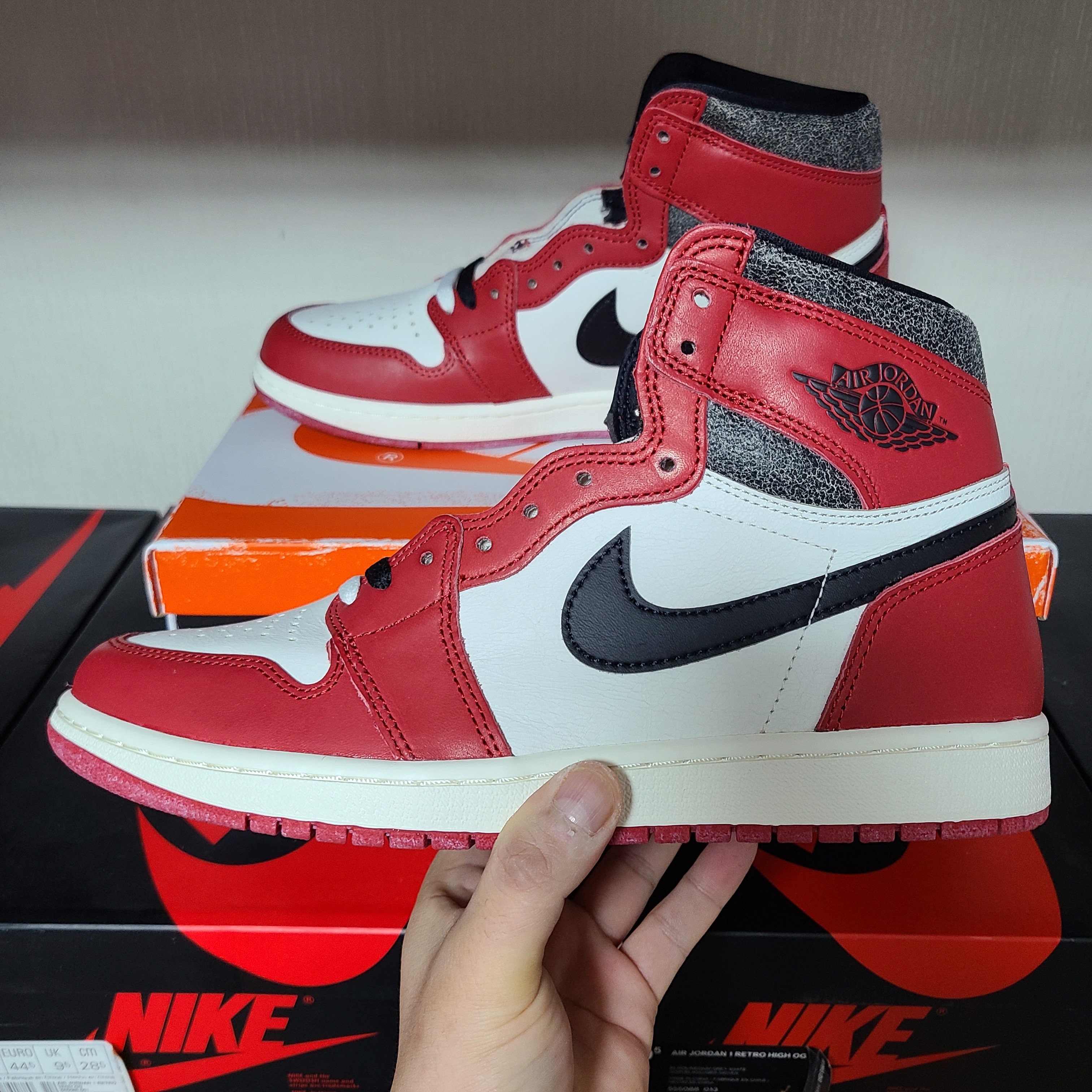 Jordan 1 Retro High OG Chicago 2022 착용 스타일 - 2