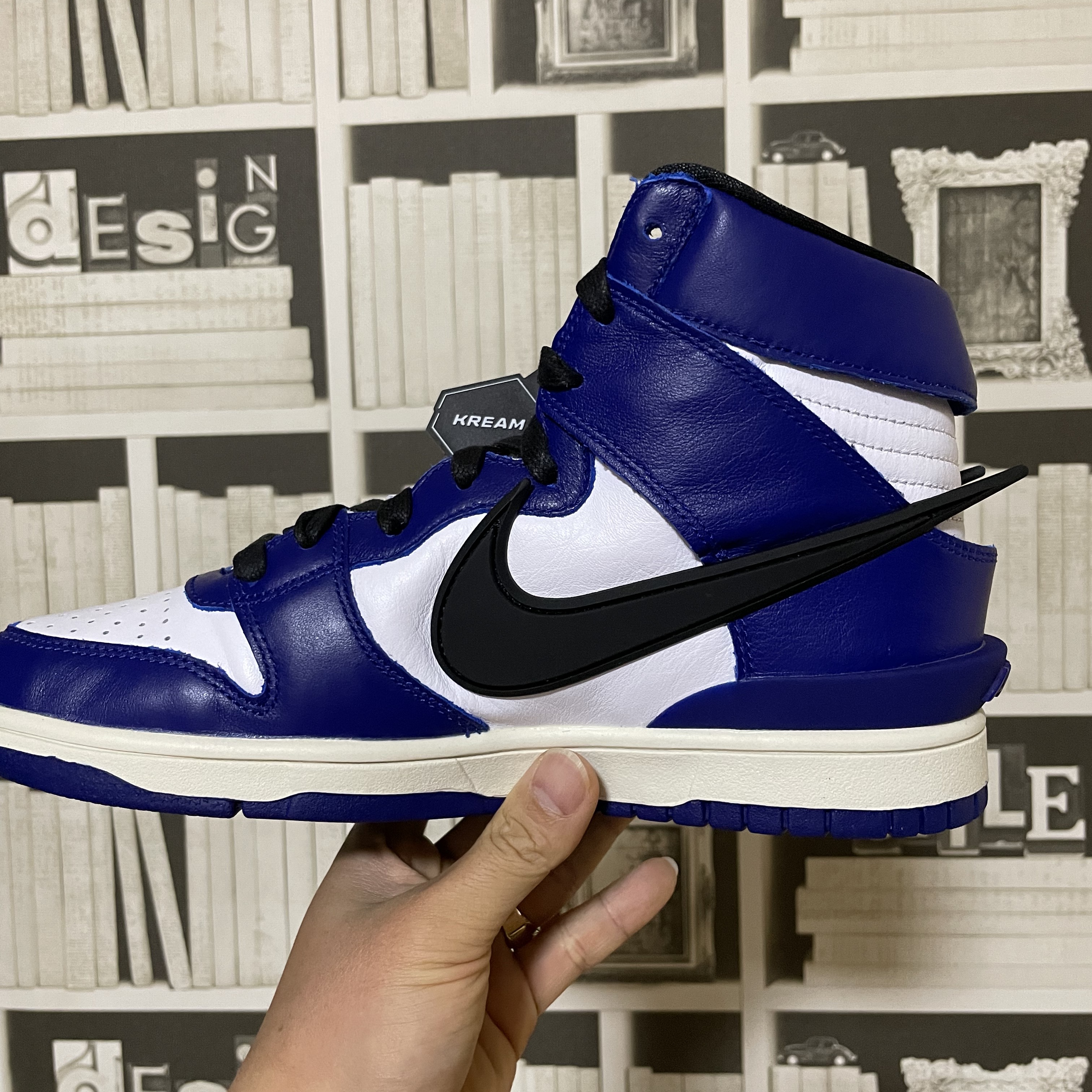Nike x Ambush Dunk High Deep Royal Blue 착용 스타일 - 4
