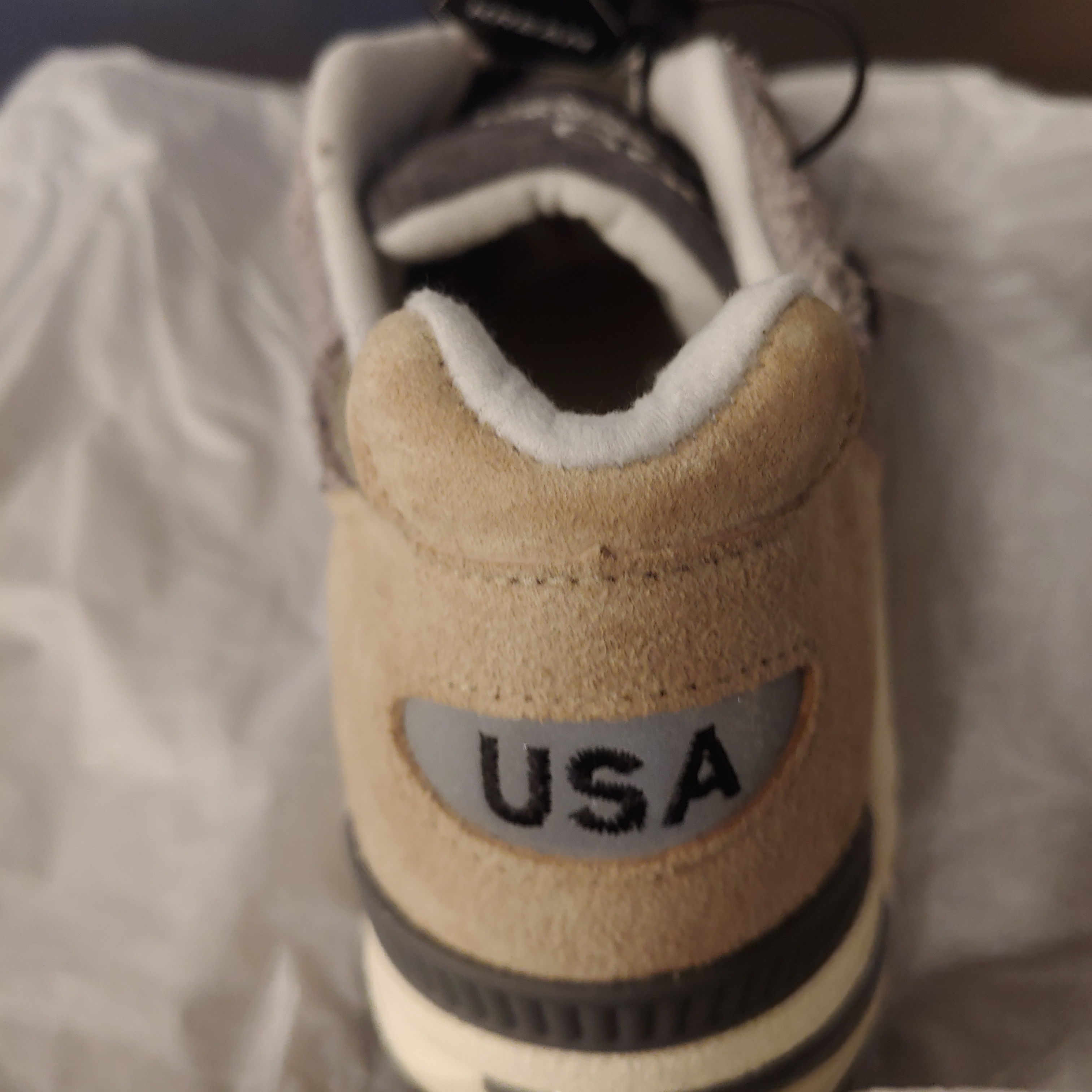 New Balance 990v2 Made in USA Marblehead Incense 착용 스타일 - 2