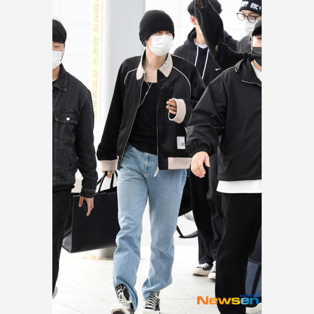 Converse x Drkshdw Turbodrk Chuck 70 Hi Black Lacquered Denim 착용 스타일 - 3