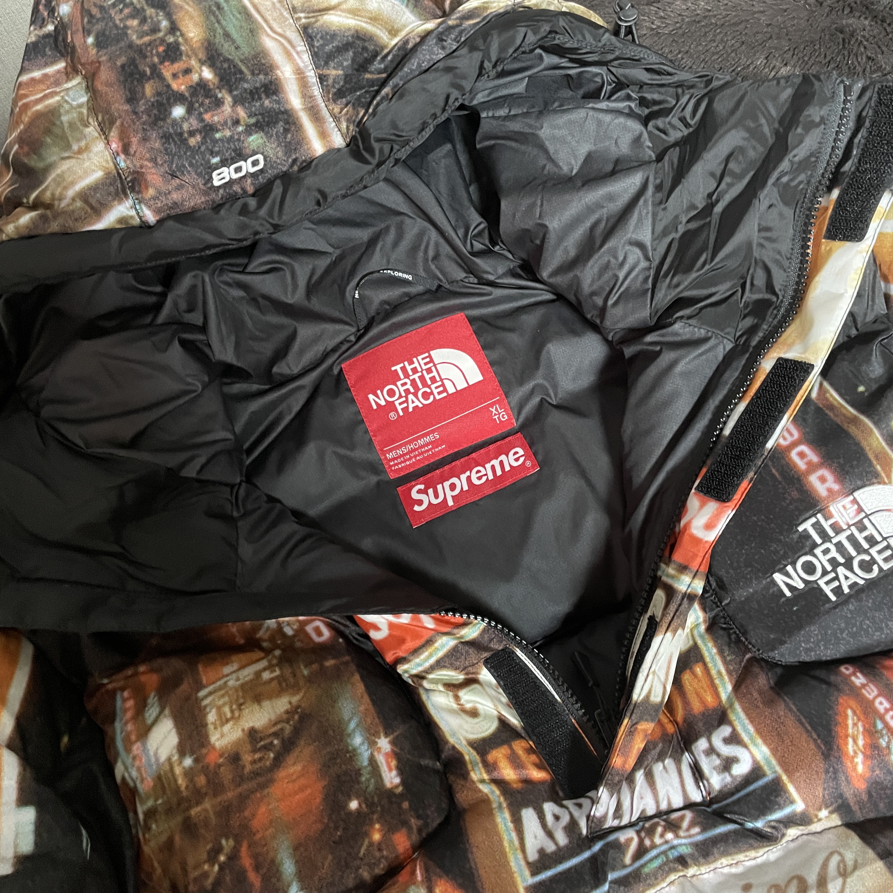 Supreme x The North Face 800-Fill Half Zip Hooded Pullover Times Square - 22FW 착용 스타일 - 4