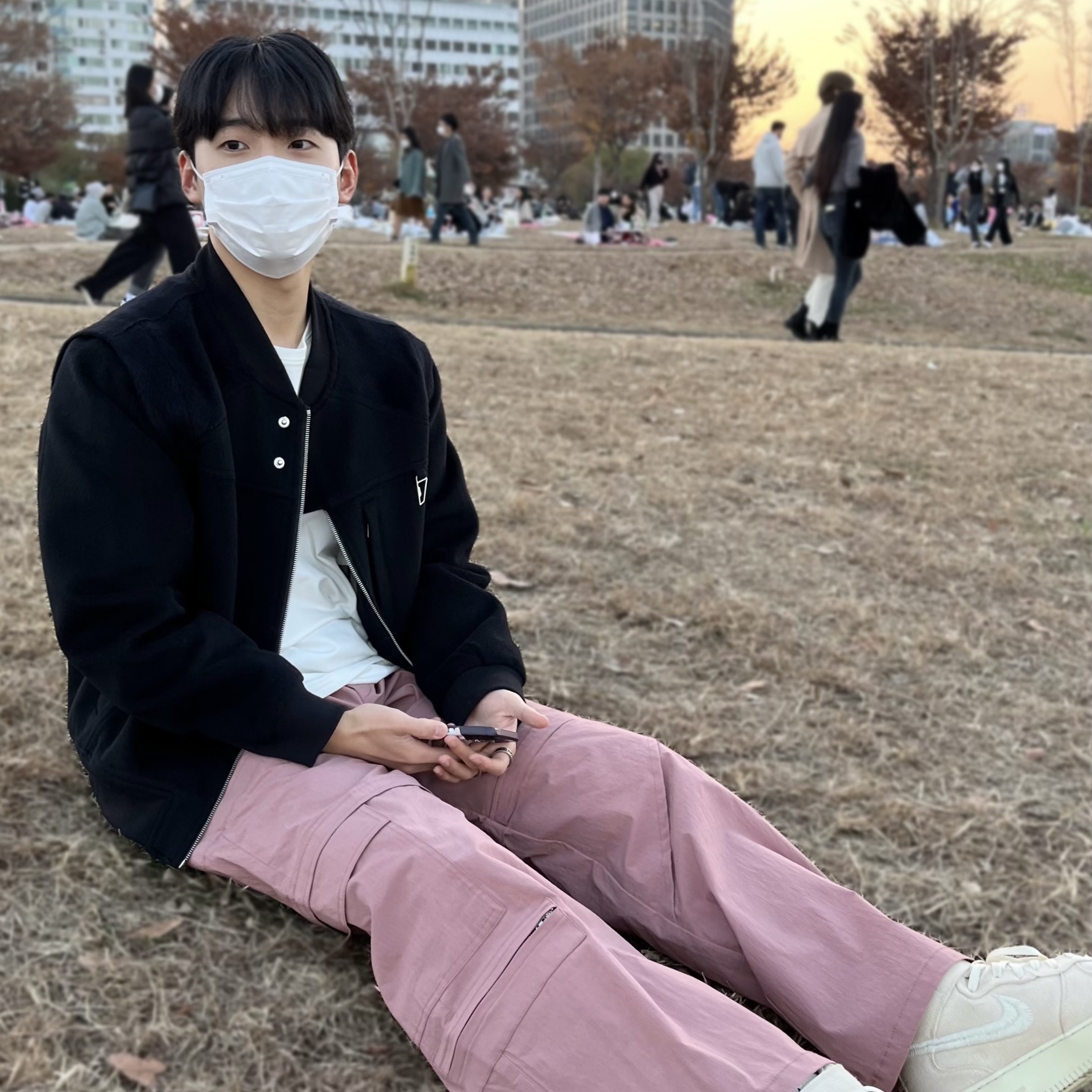 Undermycar Gaudin Alpaca Shoulder Wool Blouson Moonless Night - 22SS, Nike x Stussy Air Force 1 '07 Mid SP Fossil 착용 스타일 - 2