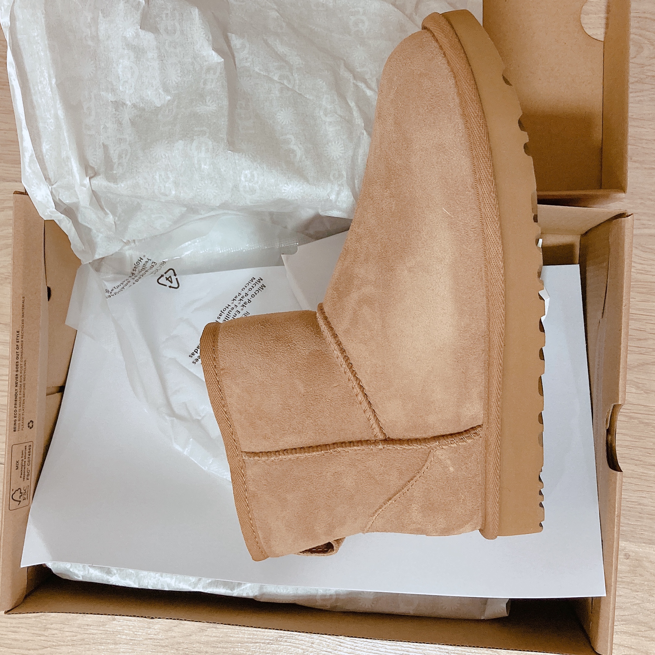 (W) UGG Classic Mini II Boots Chestnut 착용 스타일 - 2