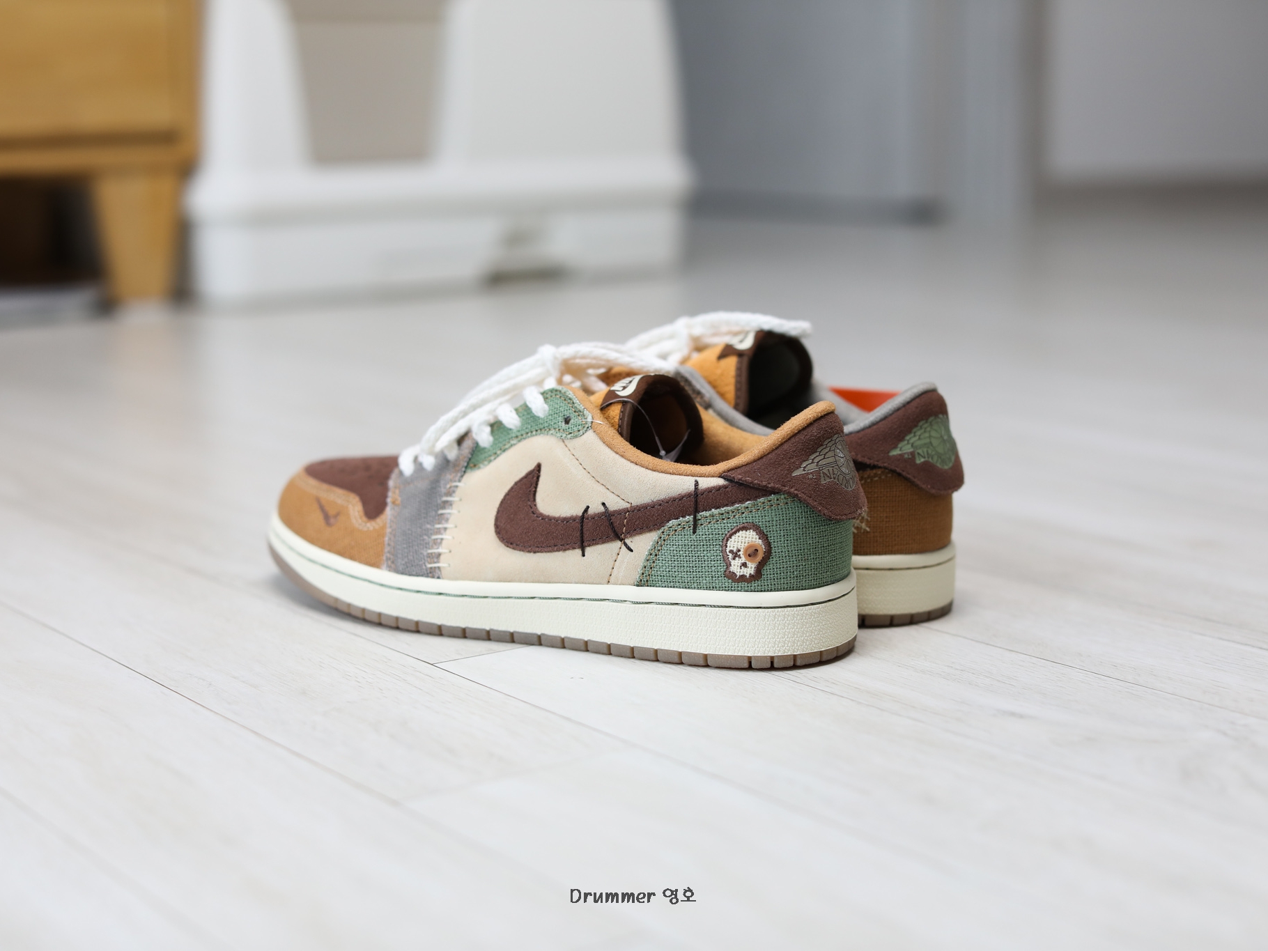 Jordan 1 x Zion Williamson Retro Low OG Flax and Oil Green 착용 스타일
