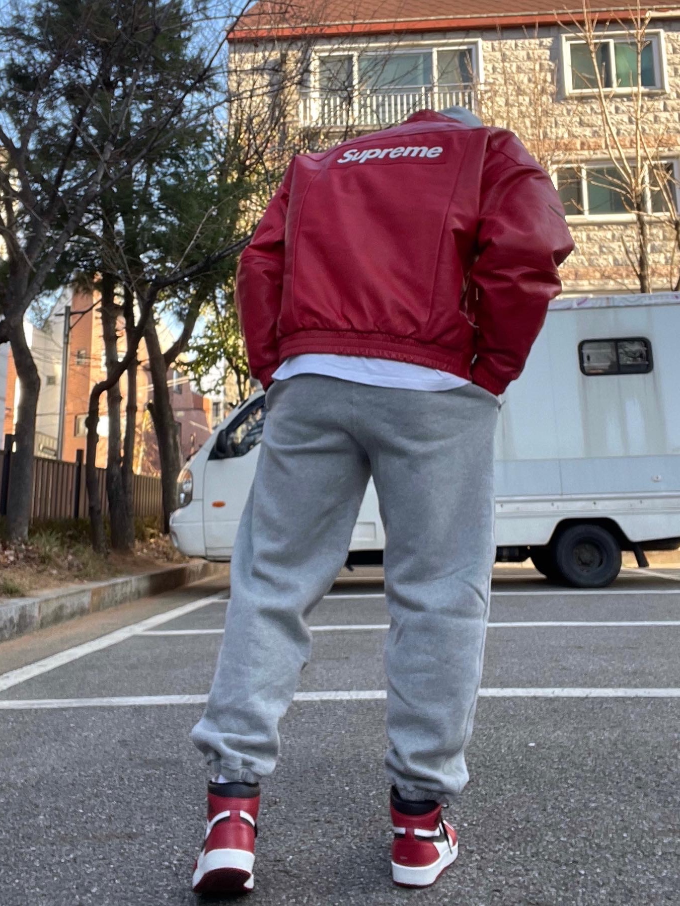 Supreme x Nike Leather Anorak Red - 19FW, Jordan 1.5 Retro Chicago 2015 착용 스타일 - 4