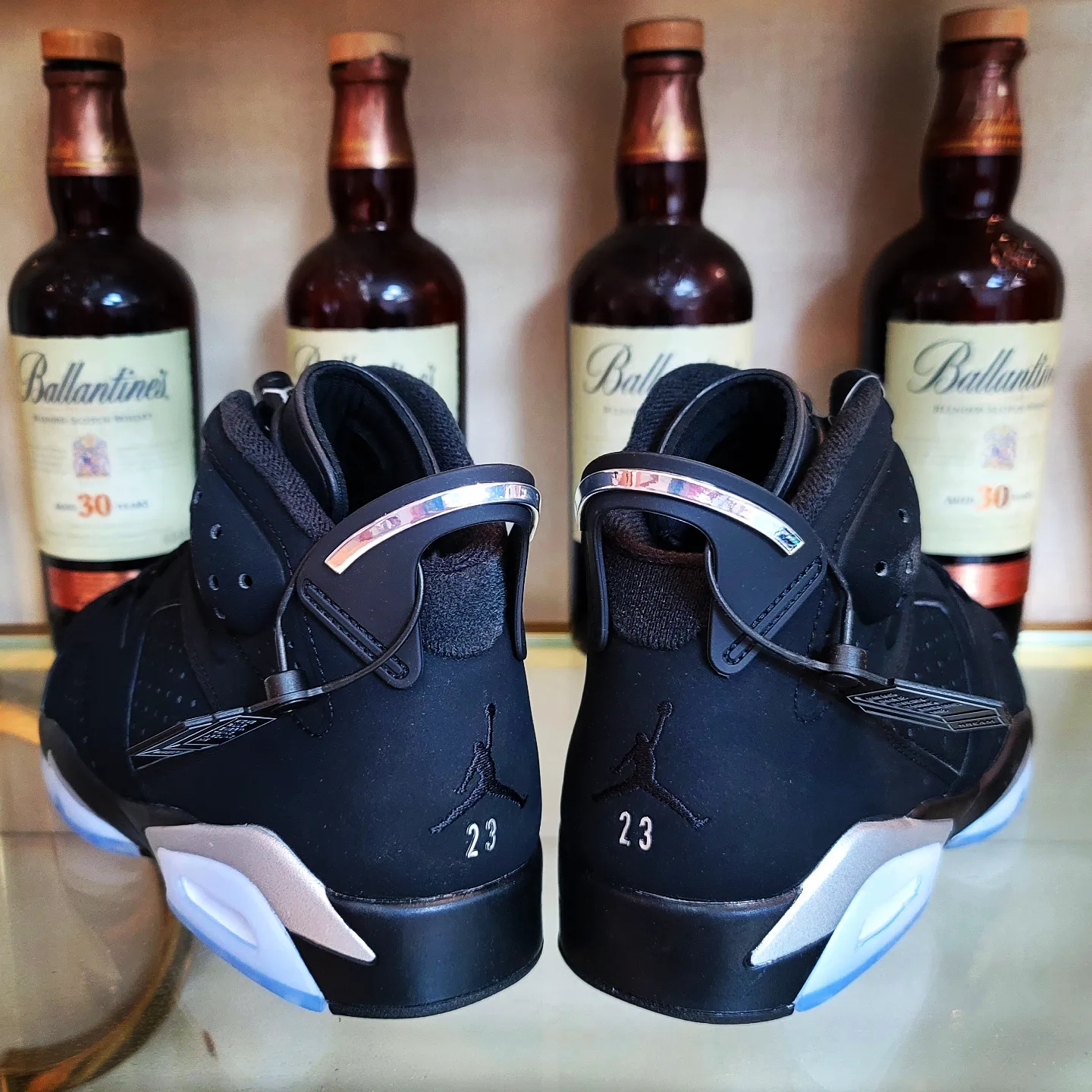 Jordan 6 Retro Metallic Silver 착용 스타일 - 2