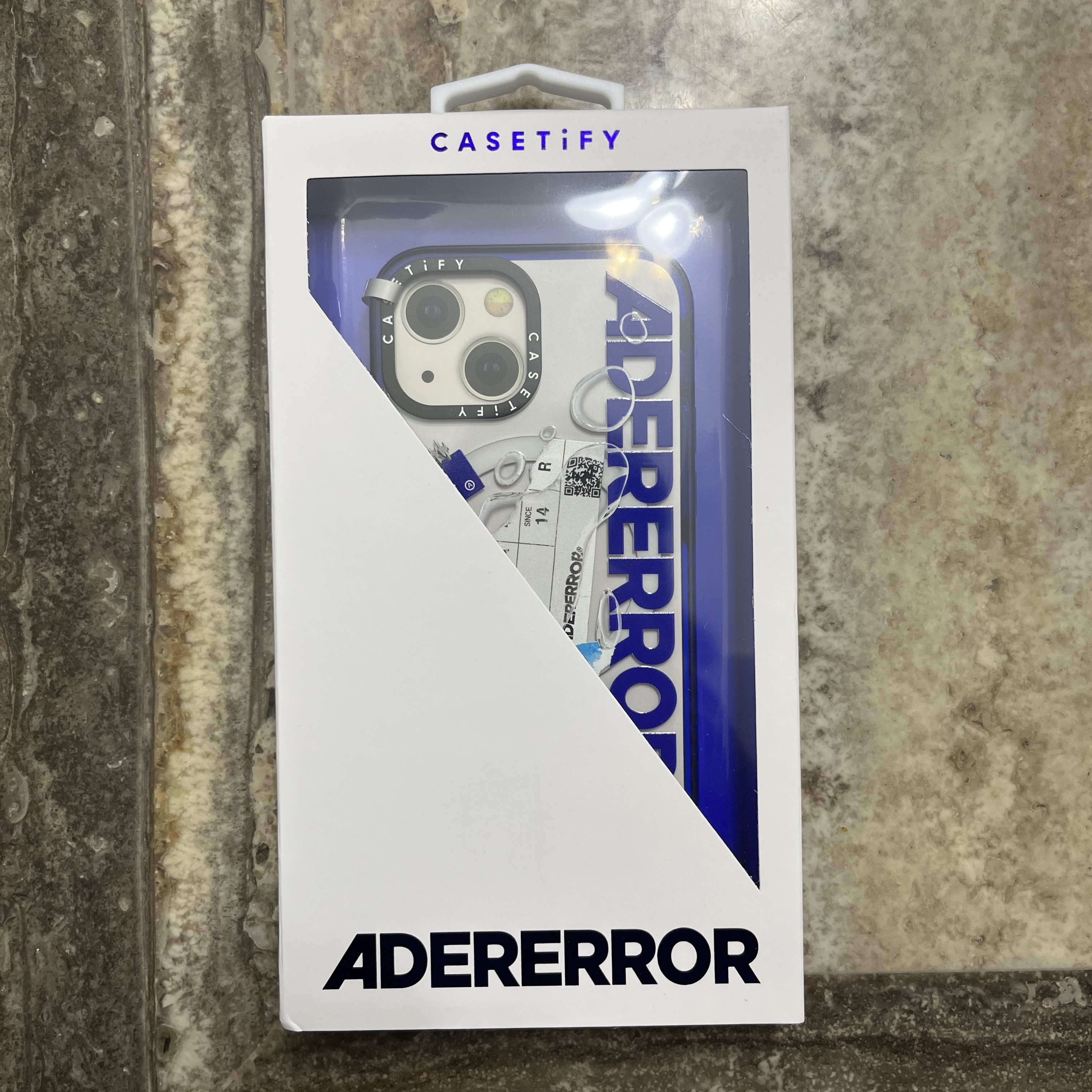 Casetify x Ader Error iPhone Sticker Magsafe Case Clear 착용 스타일