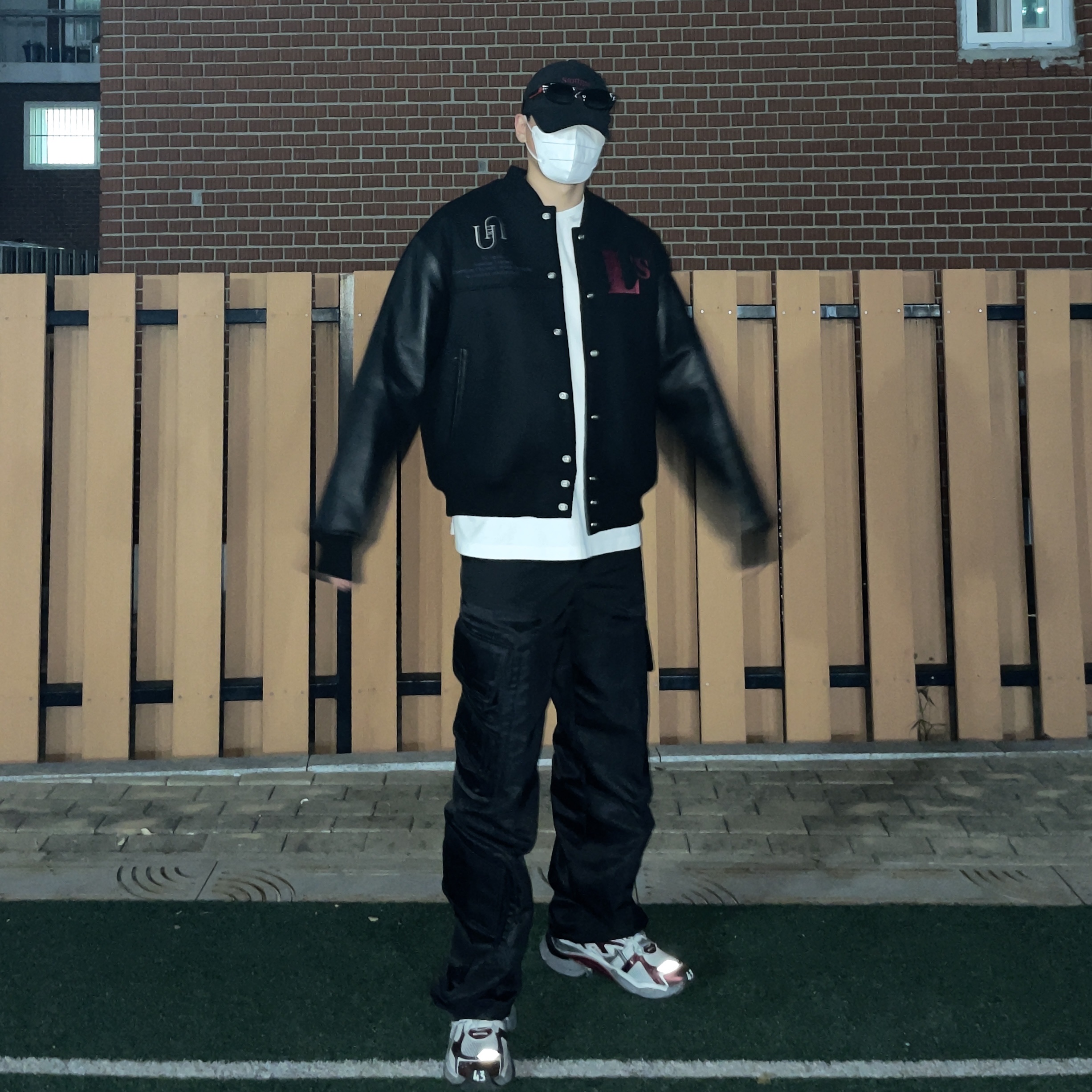 Undermycar Operation Chromite Kerberos Oversized Varsity Jacket Ox Blood - 22FW 착용 스타일