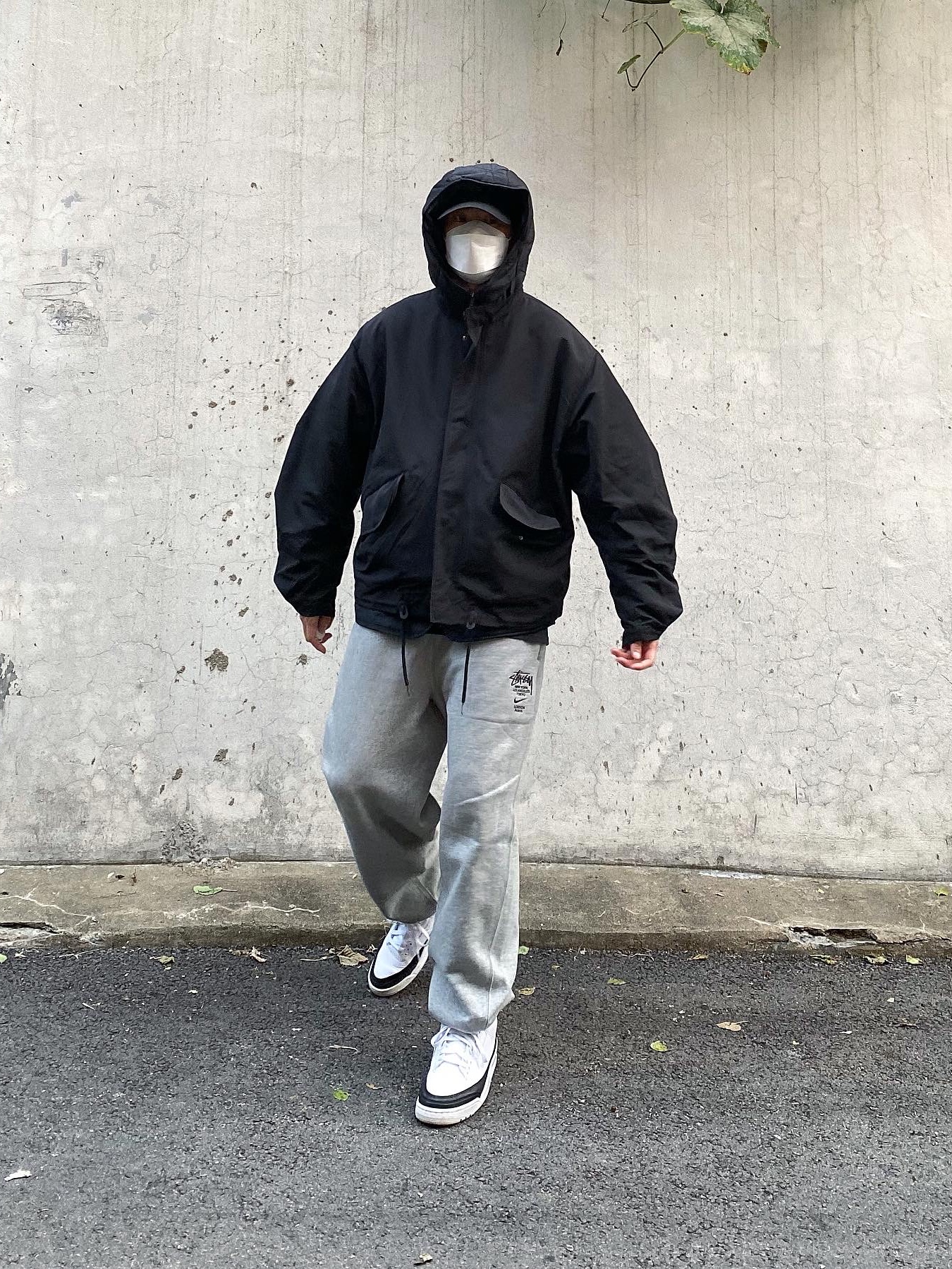 Jordan 3 x Fragment Retro SP White Black, Nike x Stussy NRG ZR Fleece Pants Heather Grey - US/EU 착용 스타일 - 1