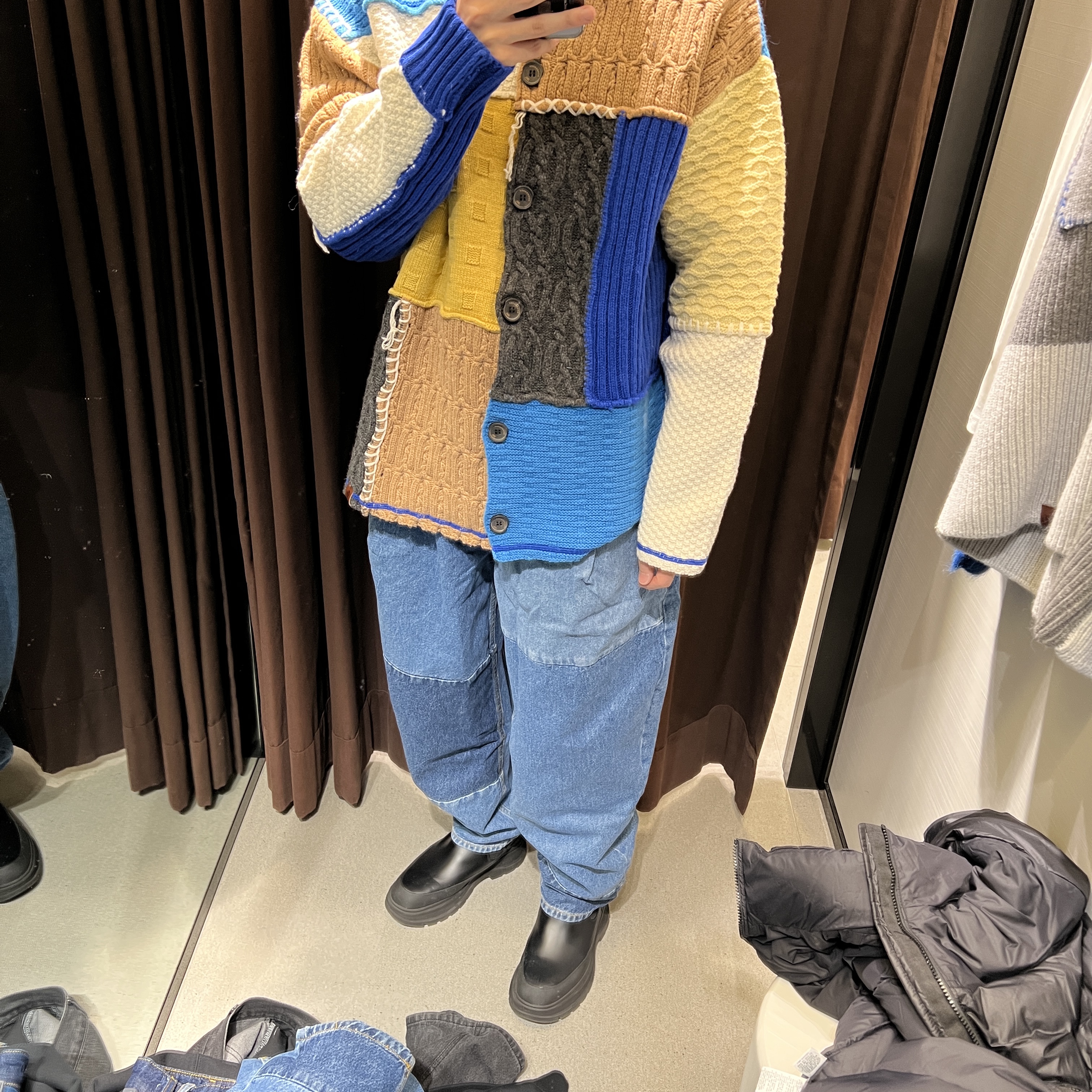 Zara x Ader Error Patchwork Oversize Knit Sweater Multicolor, Zara x Ader Error Patchwork Oversize Knit Sweater Black 착용 스타일 - 4