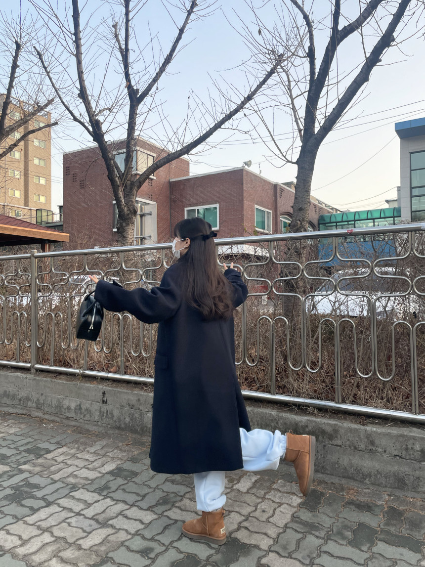 (W) UGG Classic Mini II Boots Chestnut 착용 스타일 - 5
