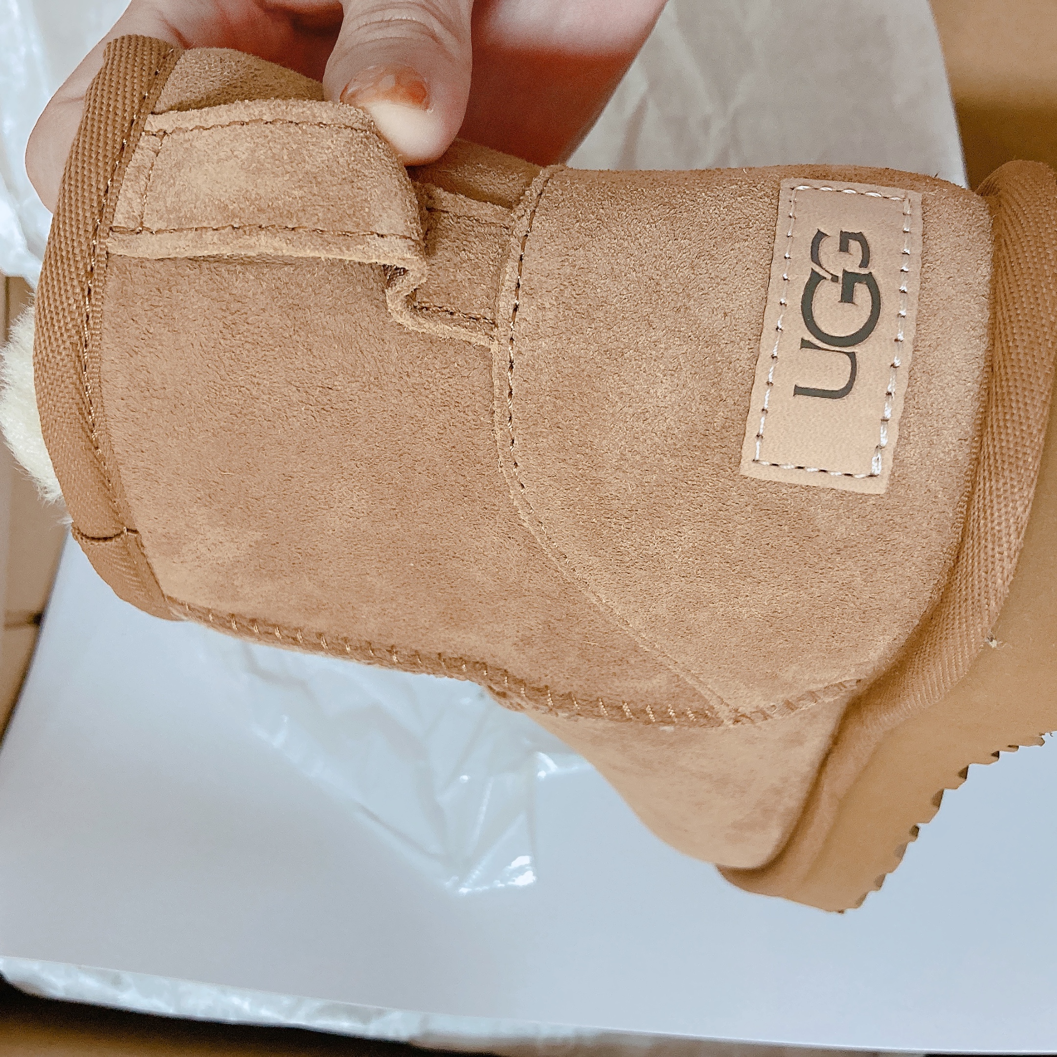 (W) UGG Classic Mini II Boots Chestnut 착용 스타일 - 3