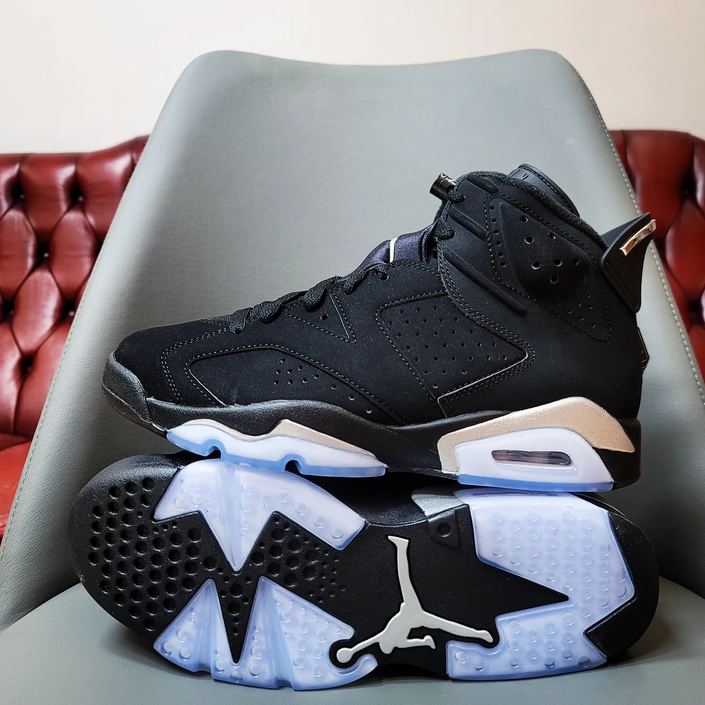 Jordan 6 Retro Metallic Silver 착용 스타일 - 3